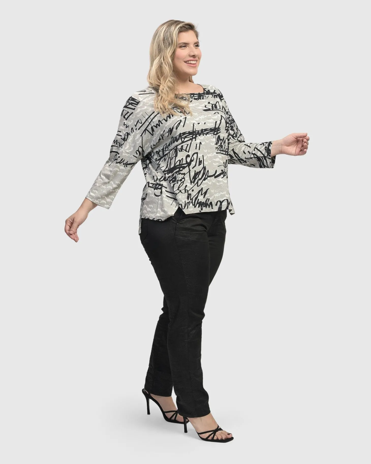 Women Alembika Flirty Cutaway Boxy Top, Script
