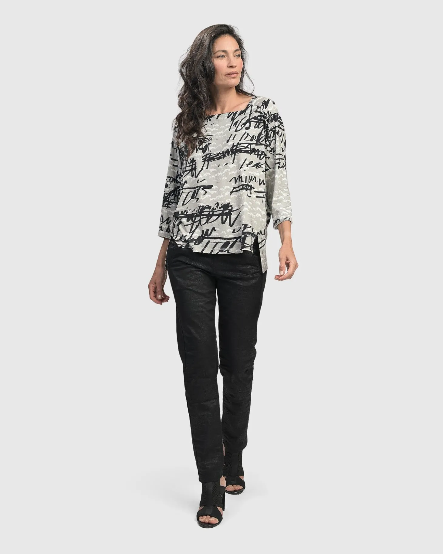 Women Alembika Flirty Cutaway Boxy Top, Script