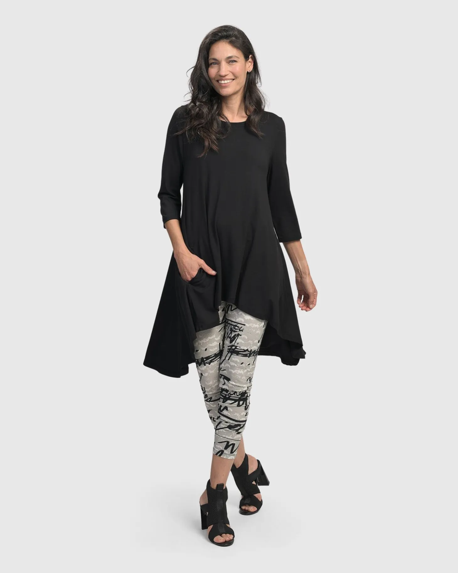 Women Alembika Flirty Leggings, Script