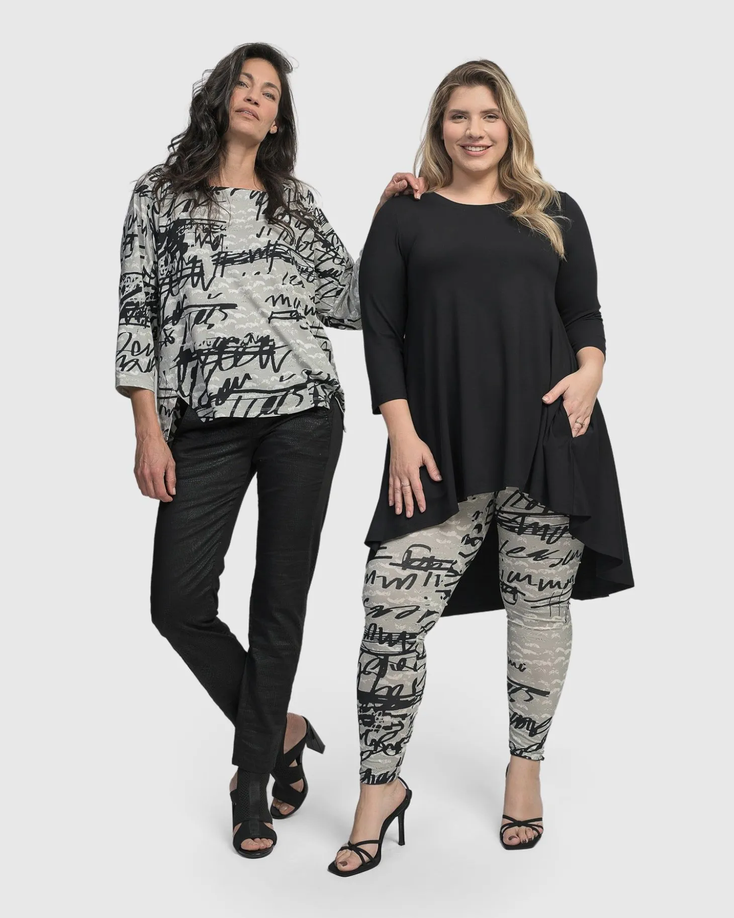 Women Alembika Flirty Leggings, Script