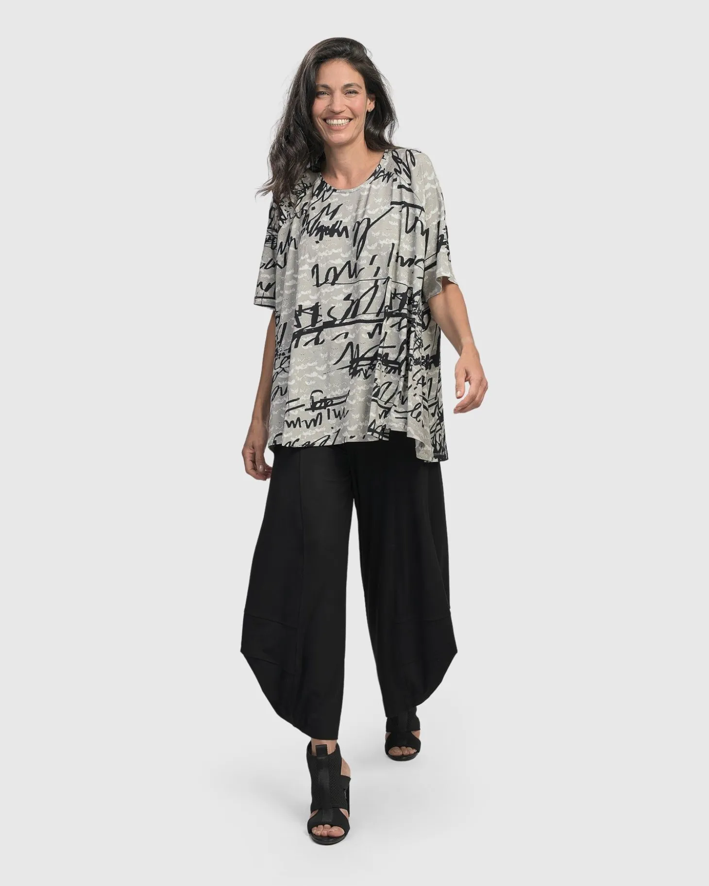 Women Alembika Flirty Swing T-Shirt, Script