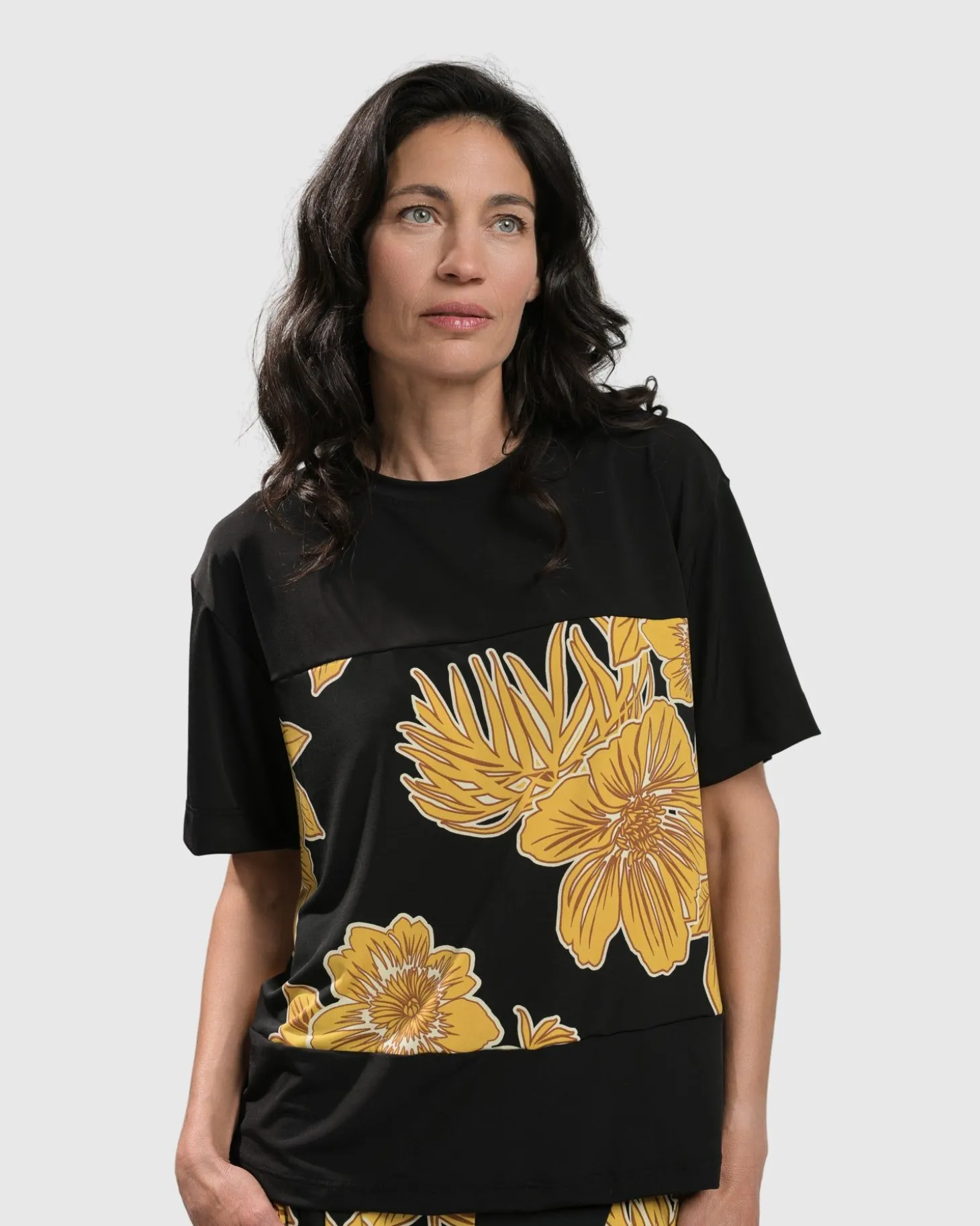 Women Alembika Flower Girl Boxy Top, Gold
