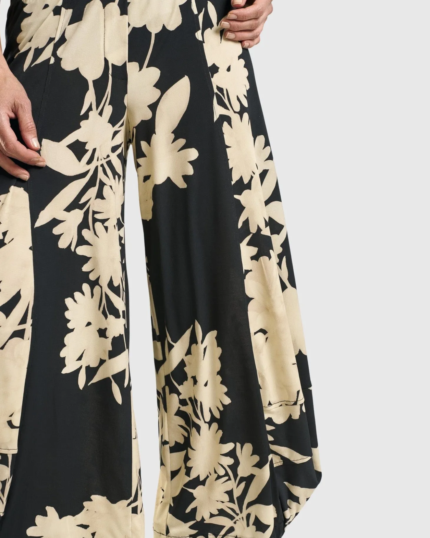 Women Alembika Frances Punto Pants, Floral