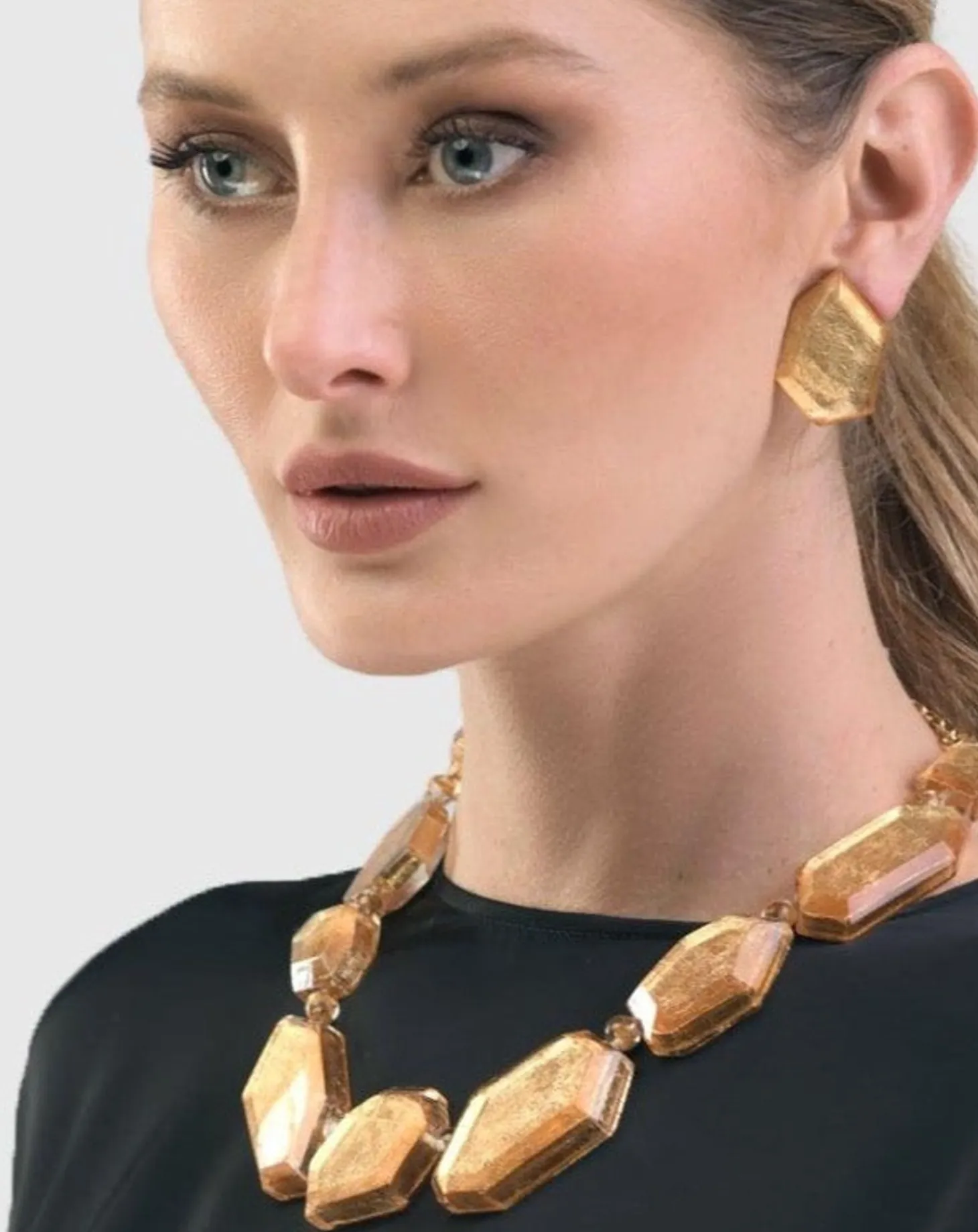 Women Alembika Glory Faceted Clip Earrings, Gold