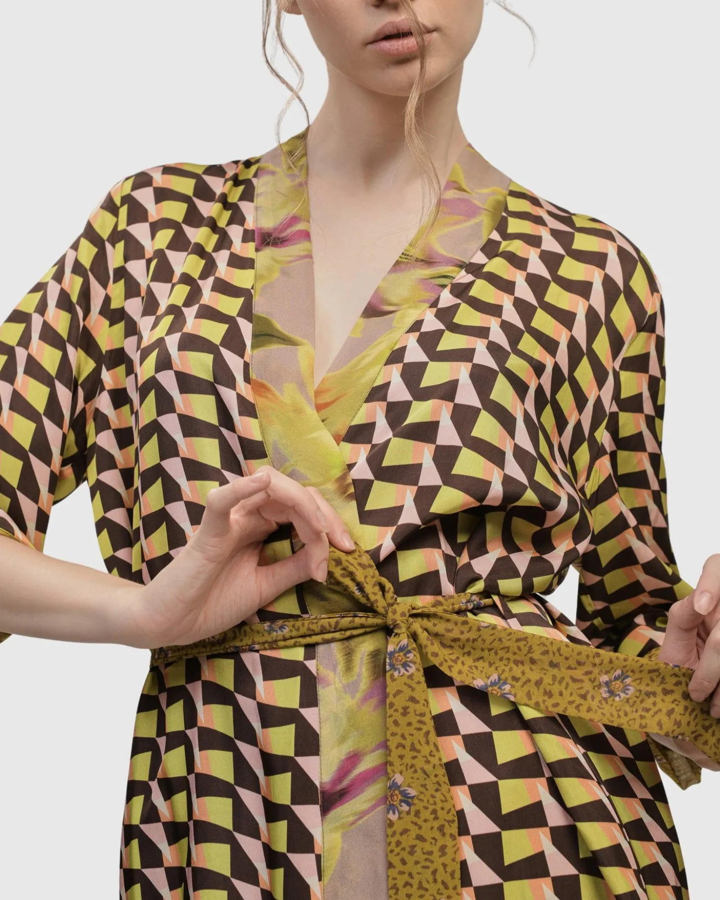 Women Alembika Godard Smoking Jacket, Geometric