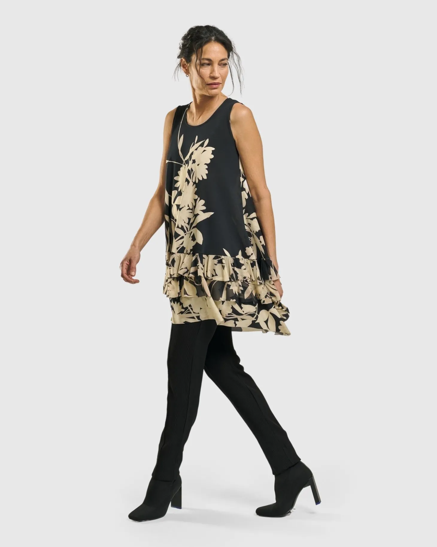 Women Alembika Goldfinch Sleeveless Top, Floral