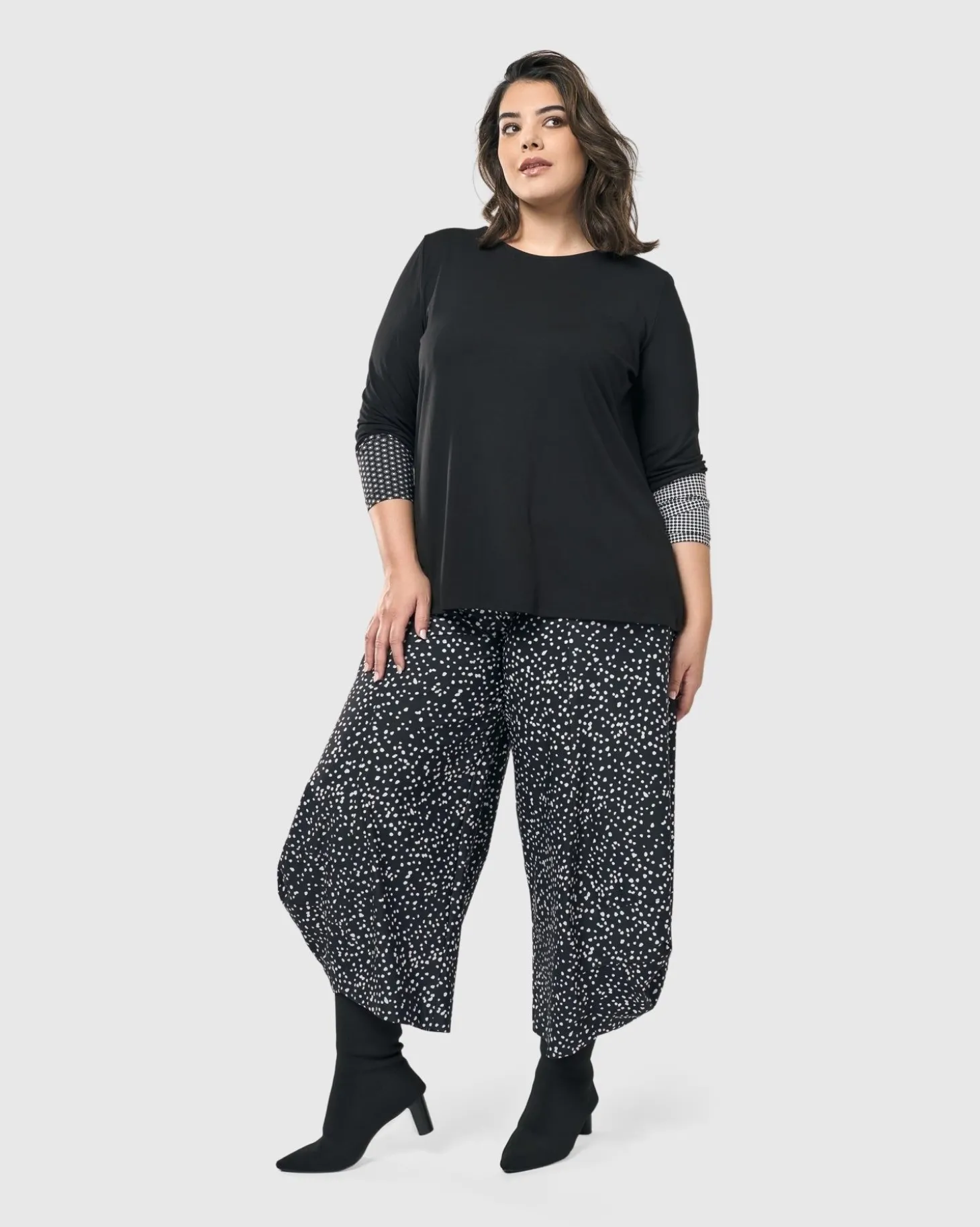 Women Alembika Go-To Long Sleeve Top, Mono