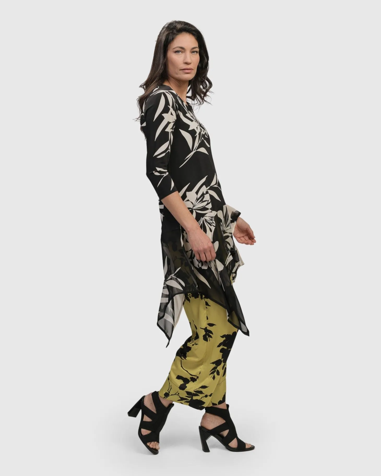Women Alembika Happy Hour Tunic Top, Floral