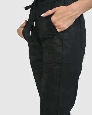 Women Alembika Iconic Stretch Jeans, Black Washed