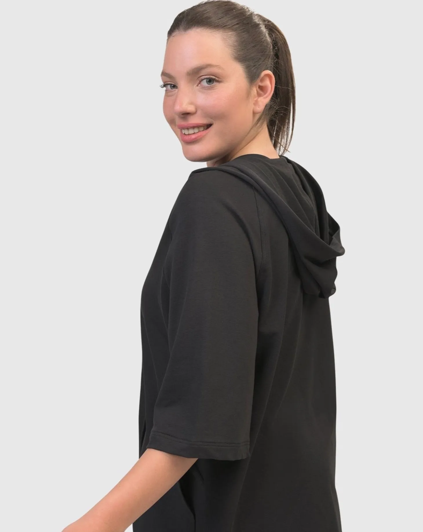 Women Alembika Inhale Hooded Hi-Lo Top, Solid Black