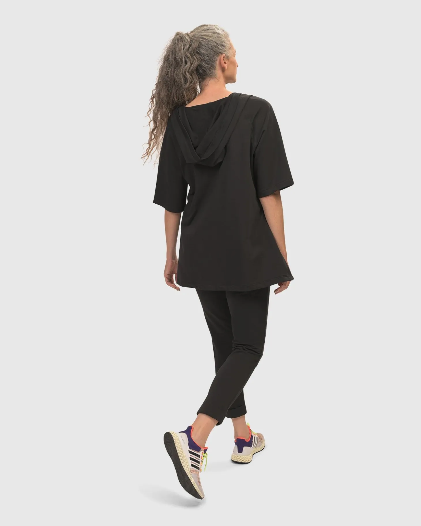 Women Alembika Inhale Hooded Hi-Lo Top, Solid Black