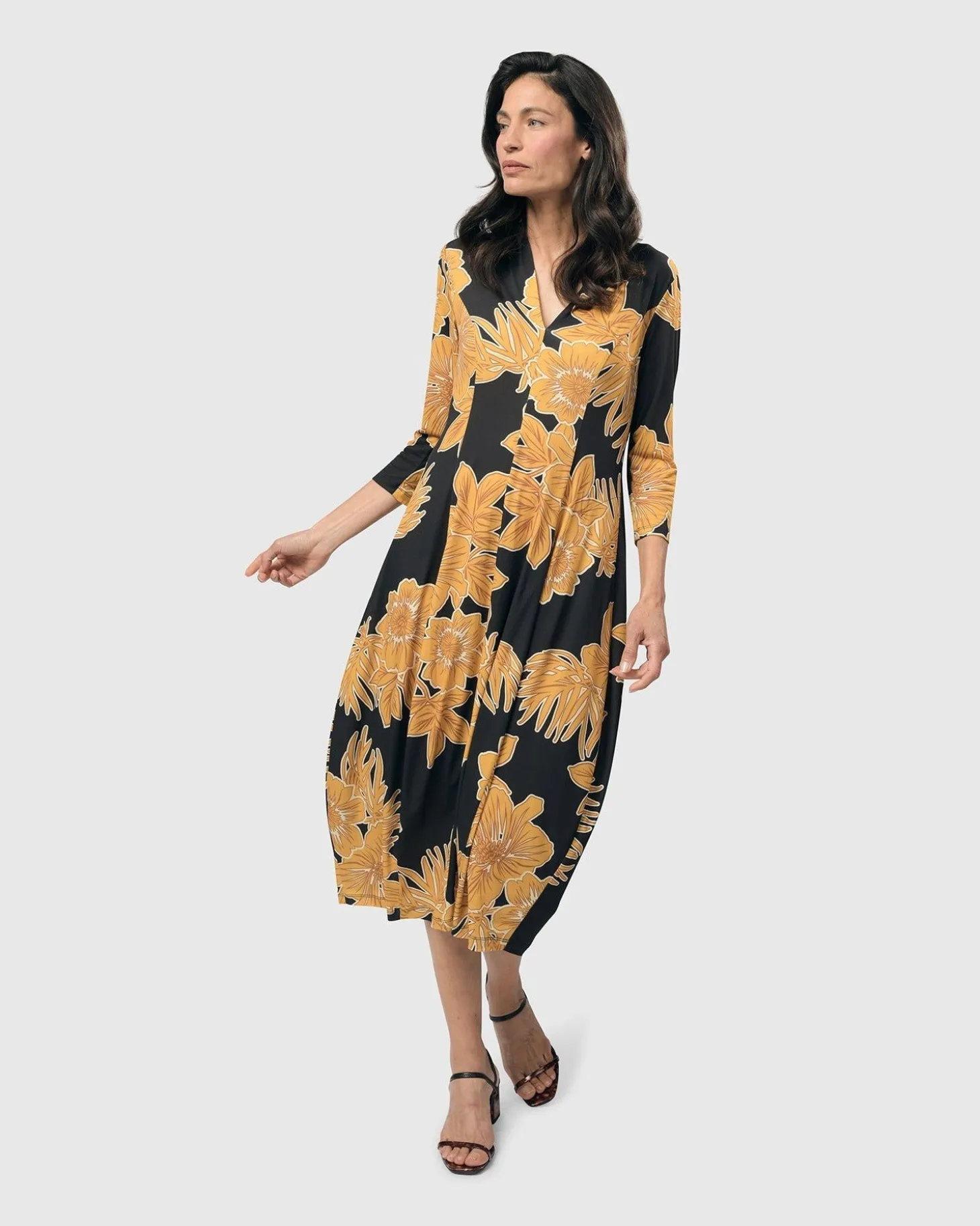 Women Alembika Island Cocoon Dress, Gold
