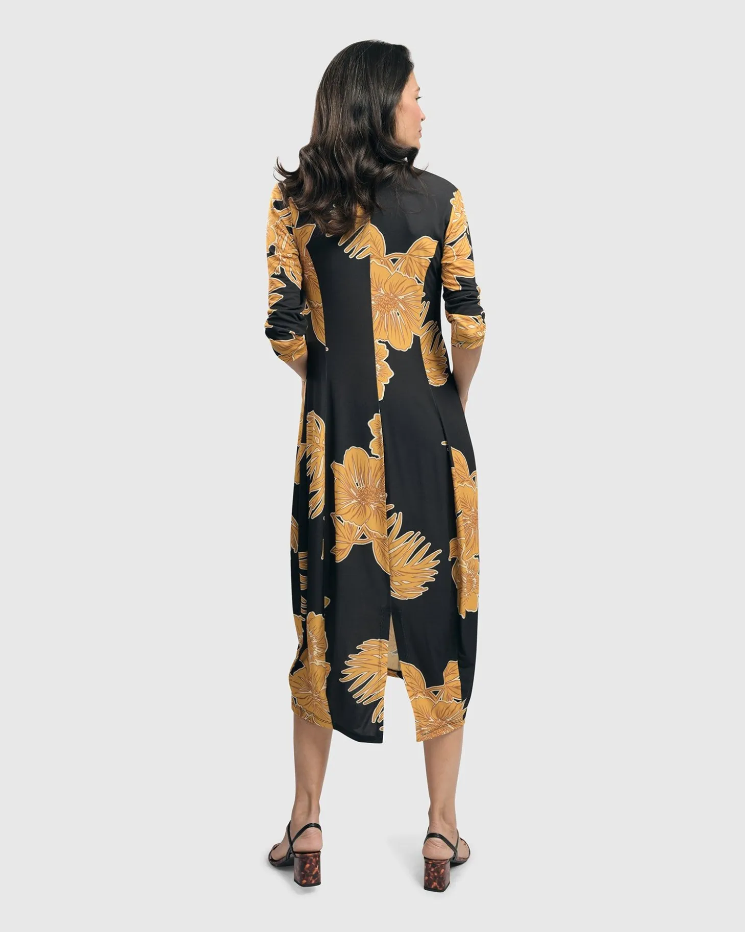Women Alembika Island Cocoon Dress, Gold