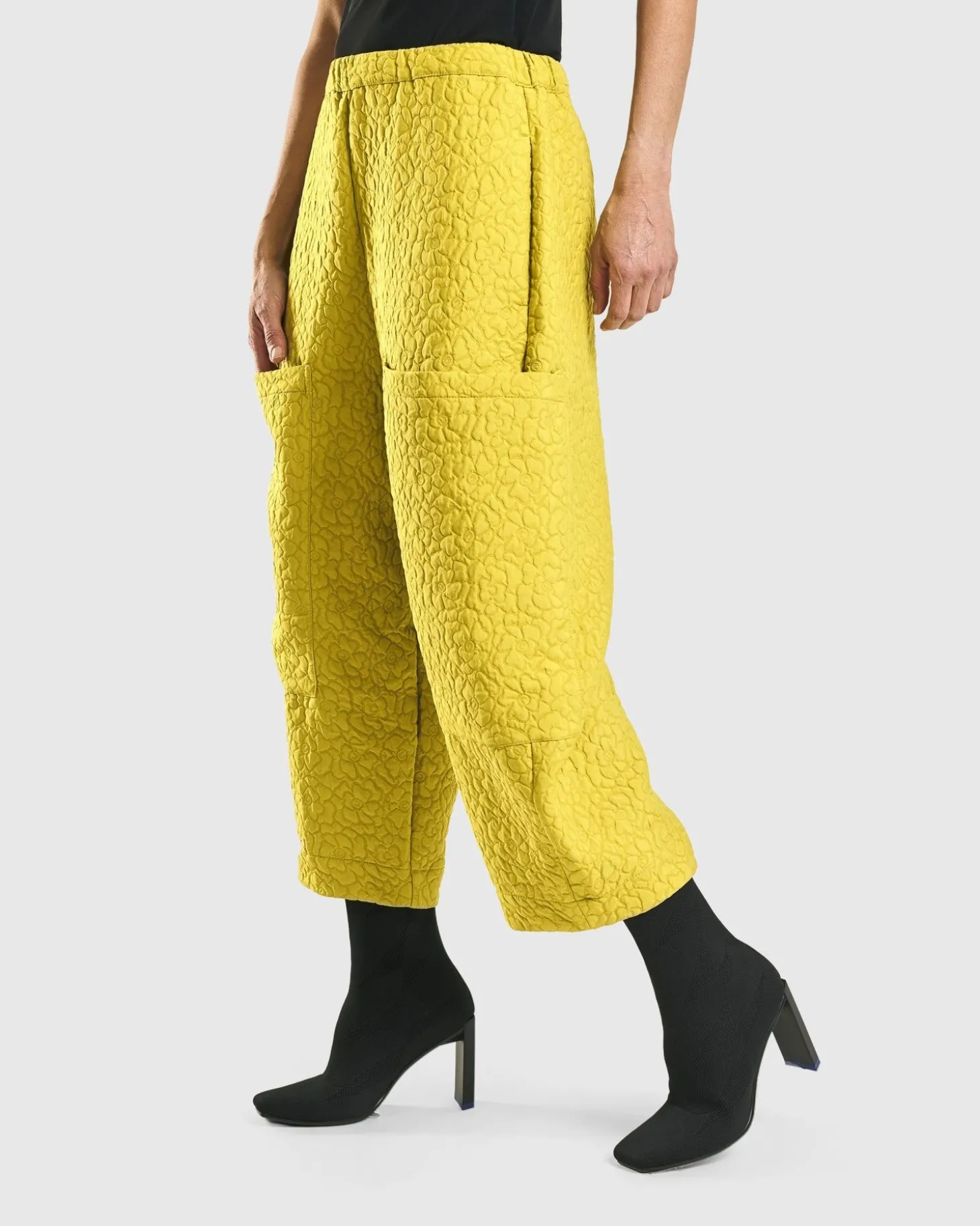 Women Alembika Jacquard Tapestry Pants, Yellow