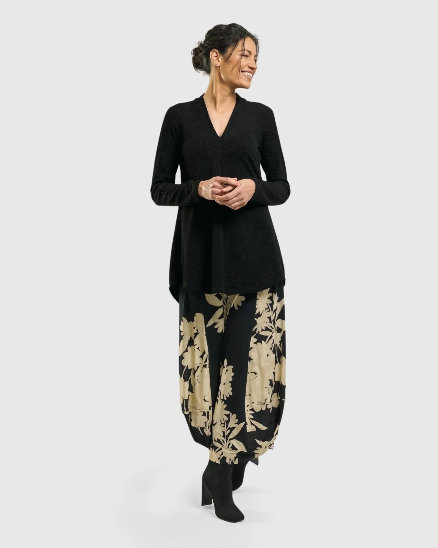 Women Alembika Jacquard V-Neck Tunic Top, Black