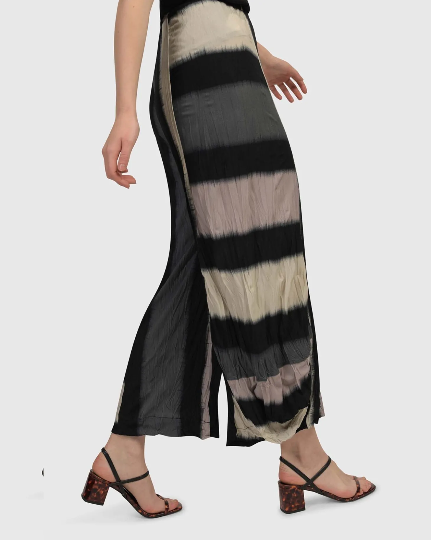 Women Alembika Jess Crinkle Punto Pants, Stripe