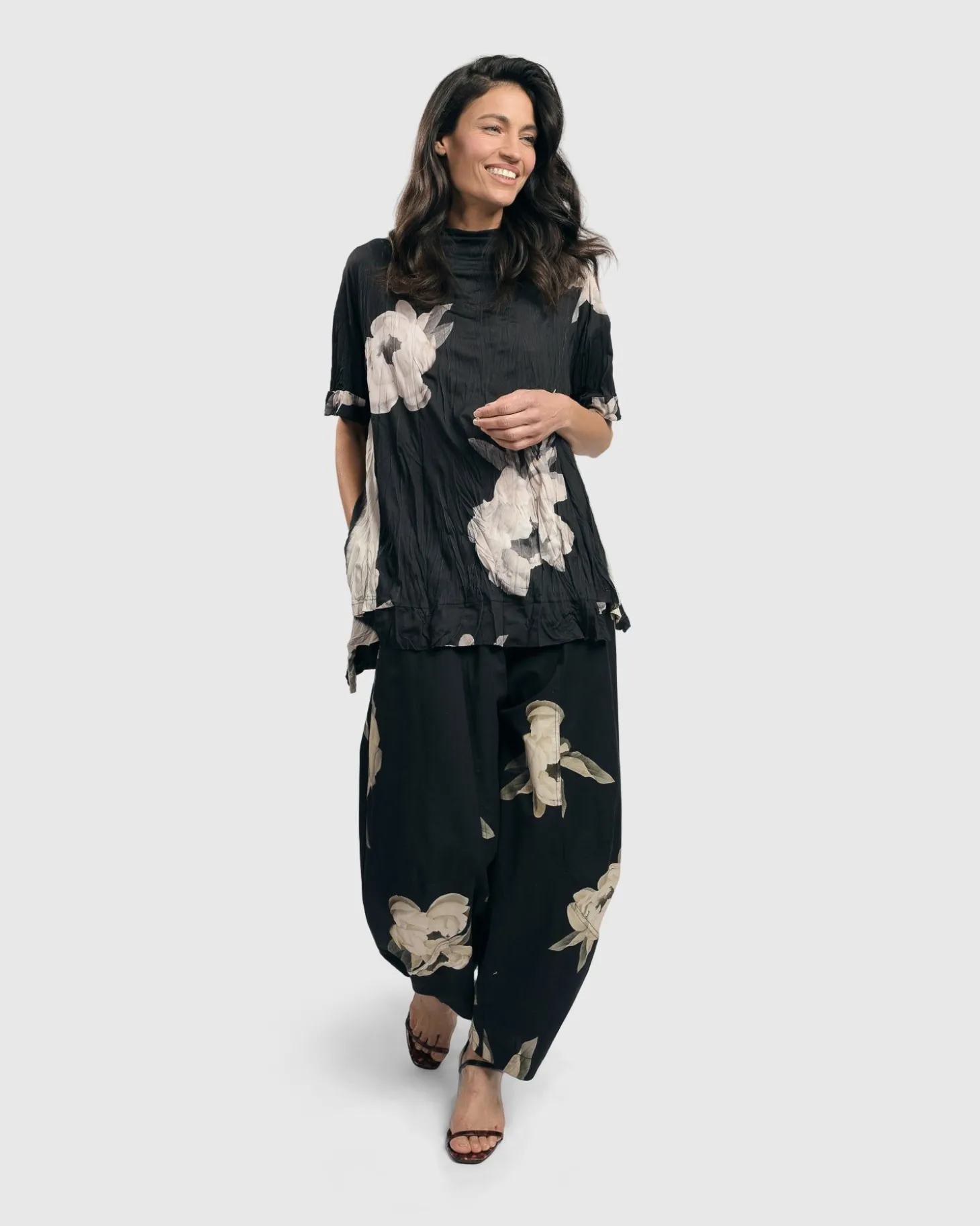 Women Alembika Kennedy Crinkle Punto Pants, Roses