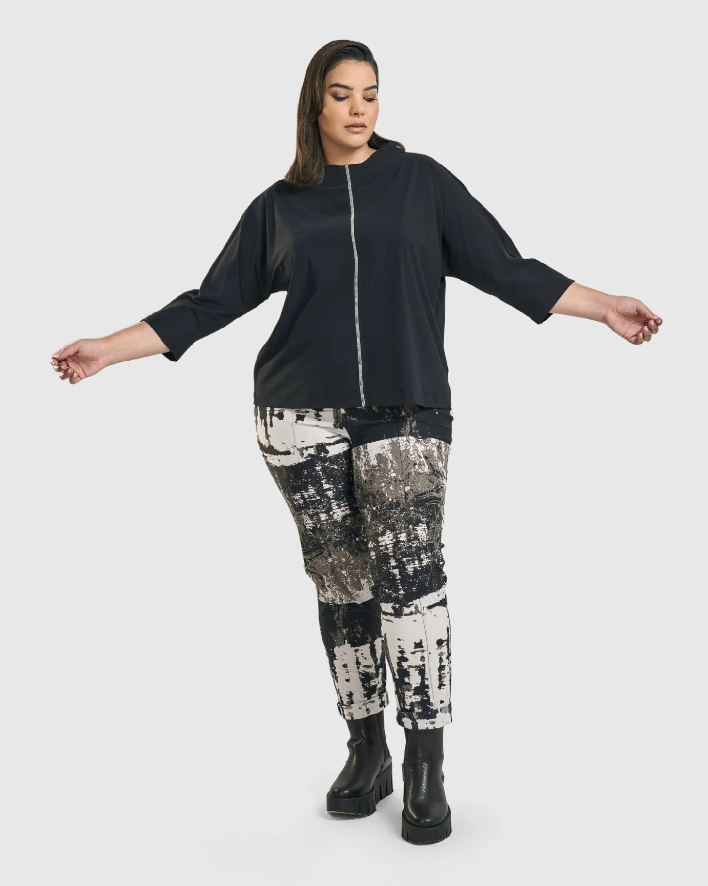 Women Alembika Matrix Boxy Top, Black