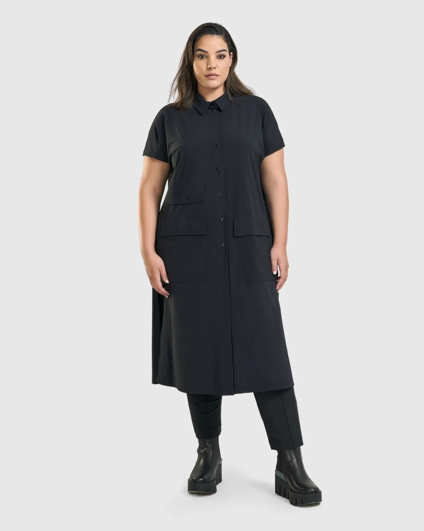 Women Alembika Matrix Short Sleeve Duster, Black