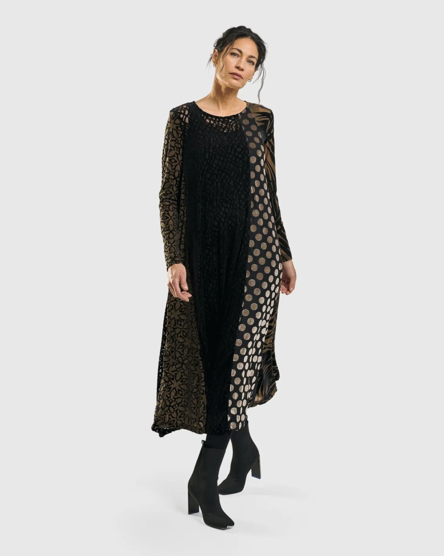 Women Alembika Medallion A-Line Dress, Gold