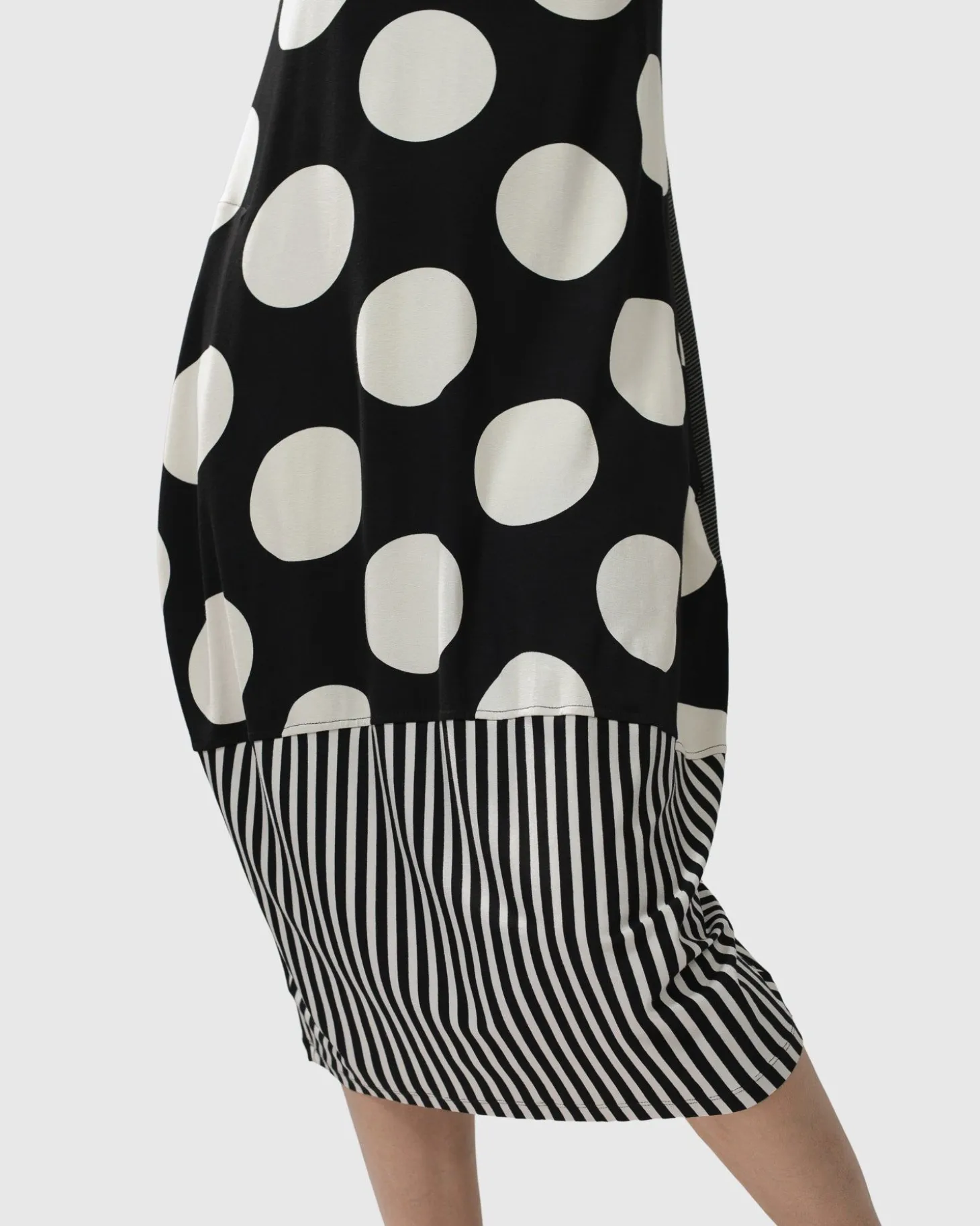 Women Alembika Minnie Sleeveless Midi Dress Mono