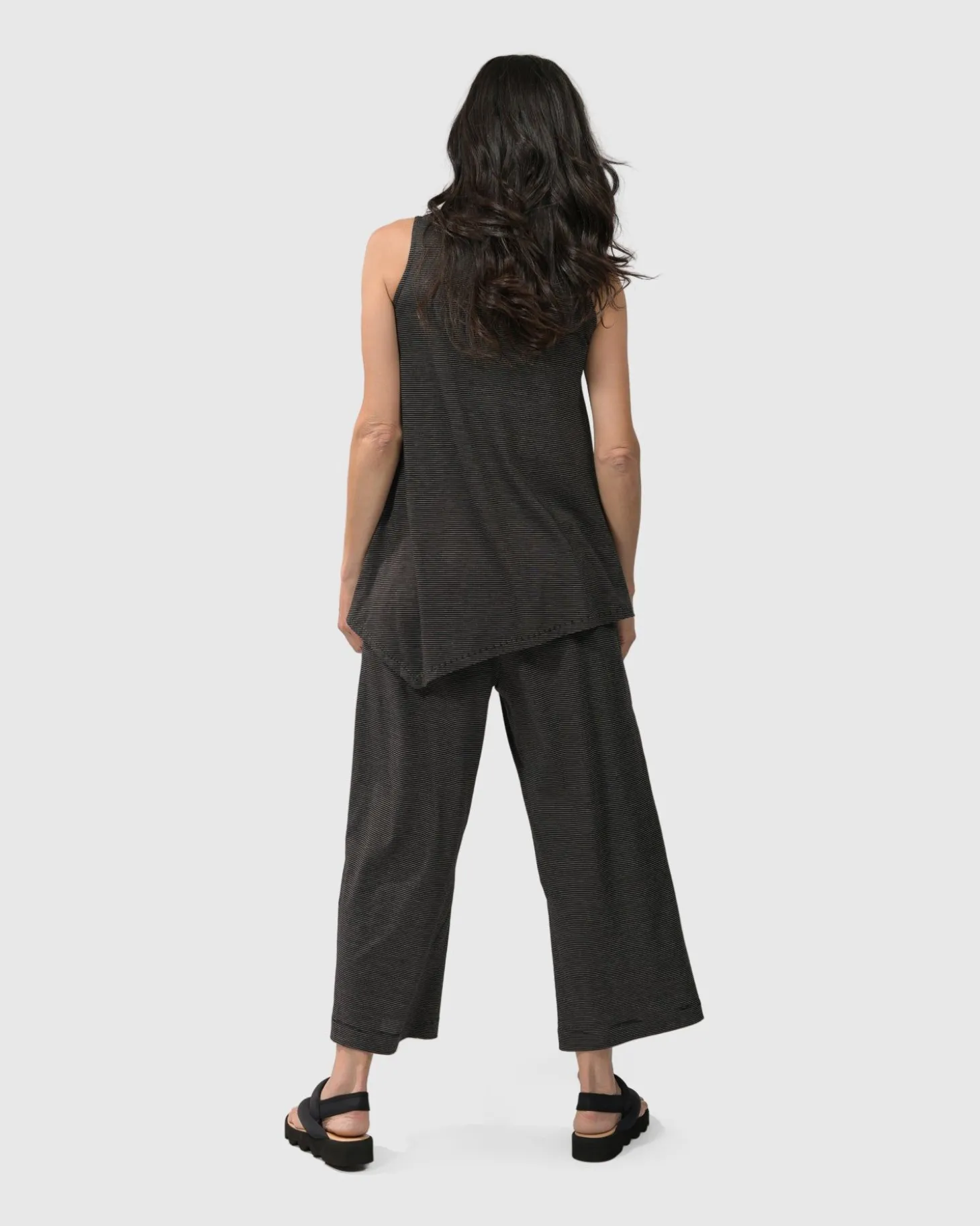 Women Alembika Minnie Sleeveless Uptown Top, Mono