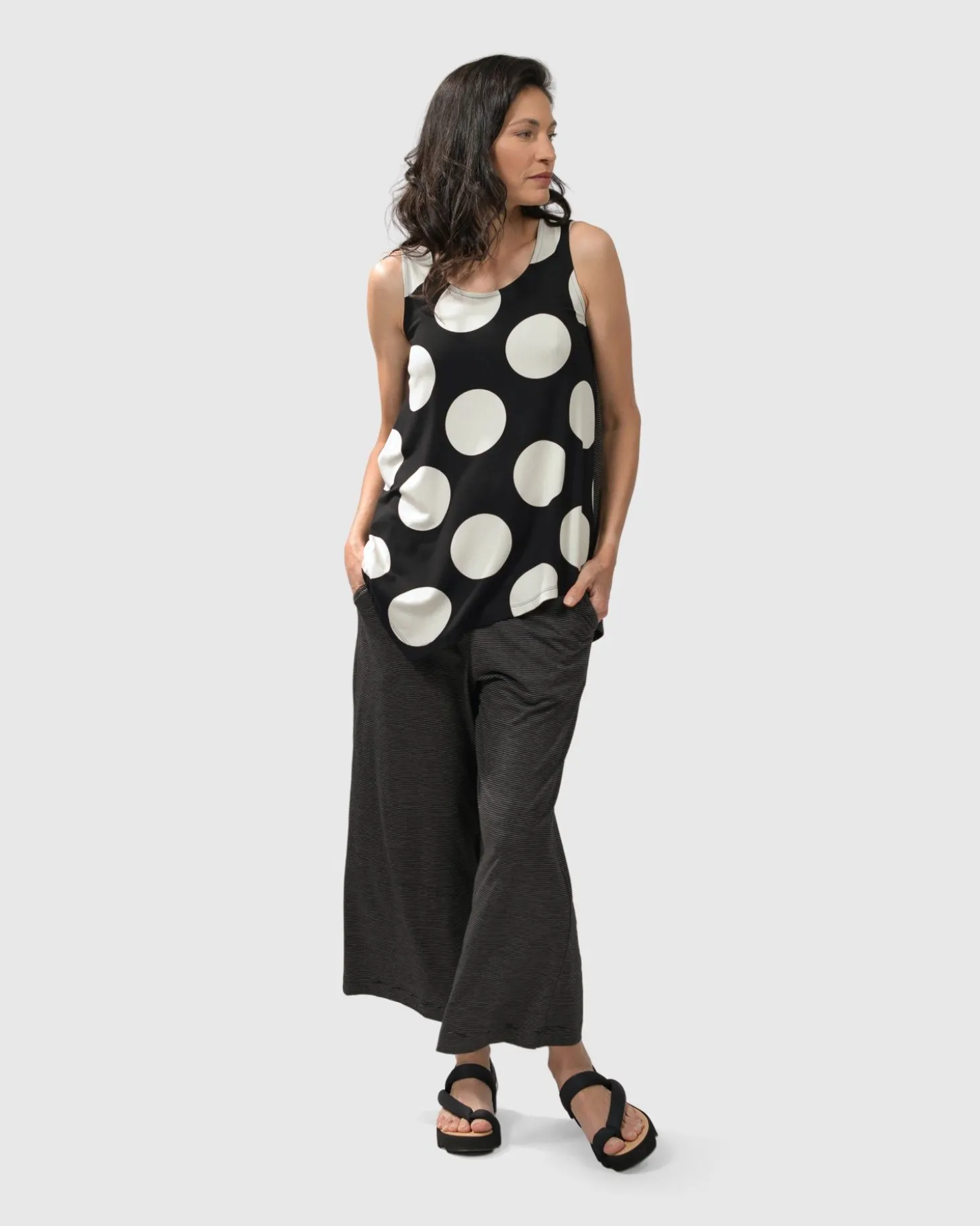 Women Alembika Minnie Sleeveless Uptown Top, Mono