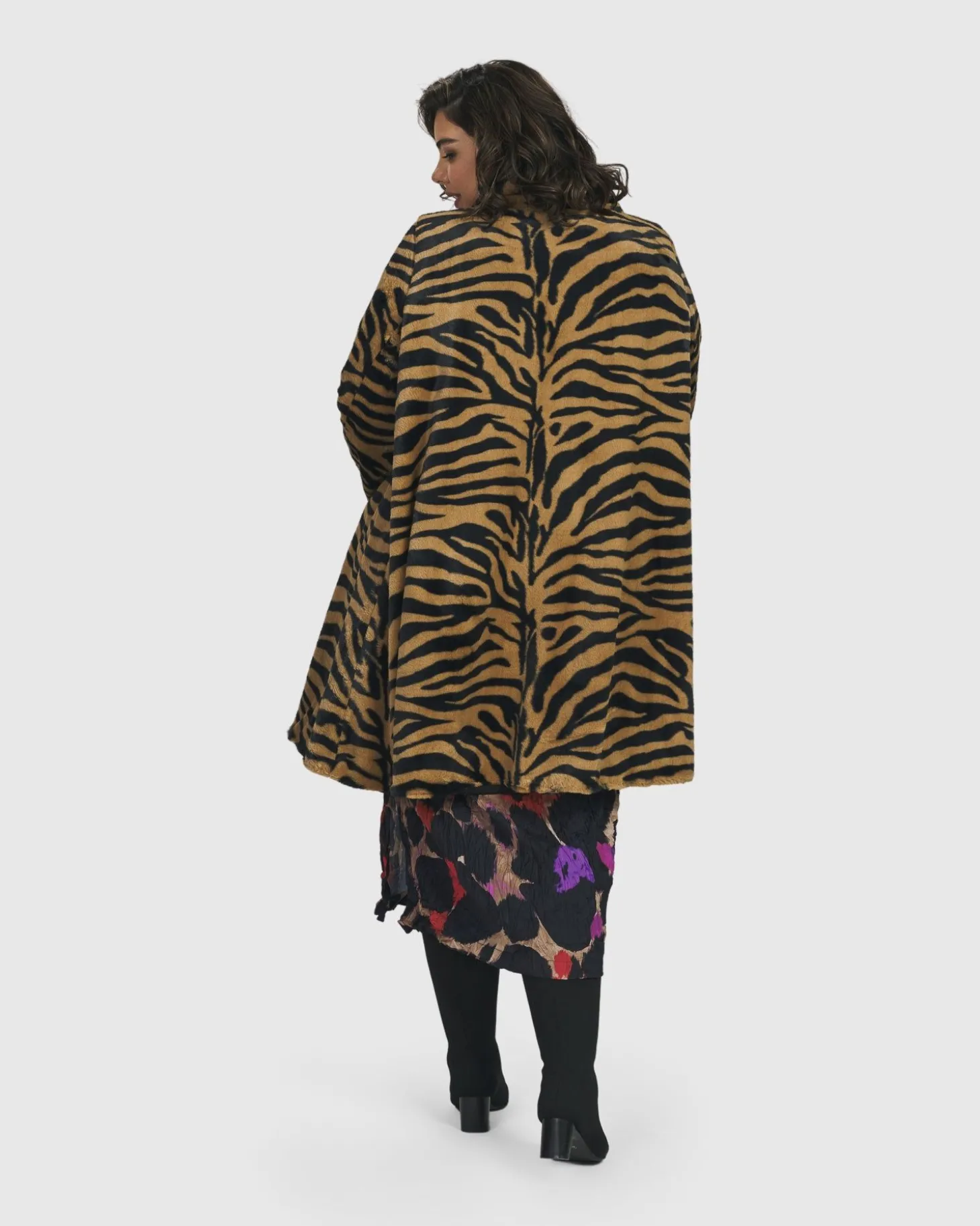 Women Alembika Modern Museum Jacket