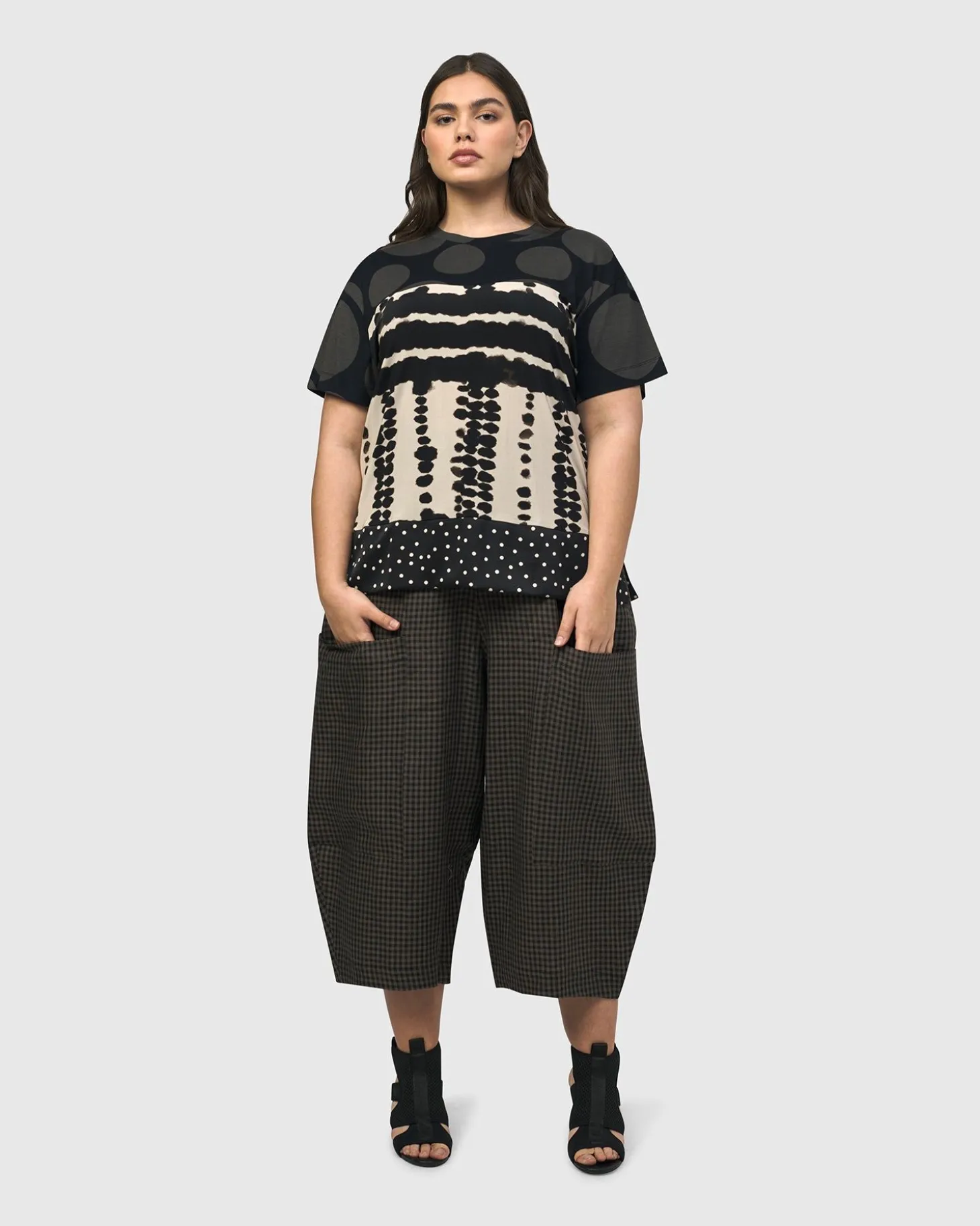 Women Alembika Mountaineer Tee, Savanna