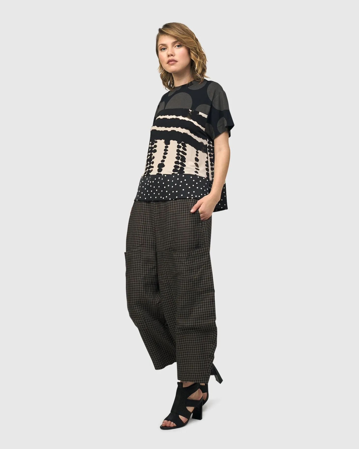 Women Alembika Mountaineer Tee, Savanna