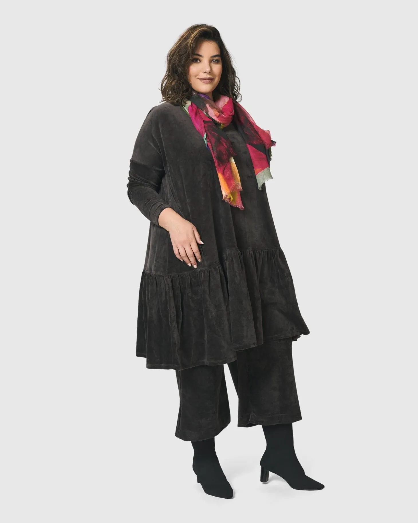 Women Alembika Museum Piece Scarf, Leaves