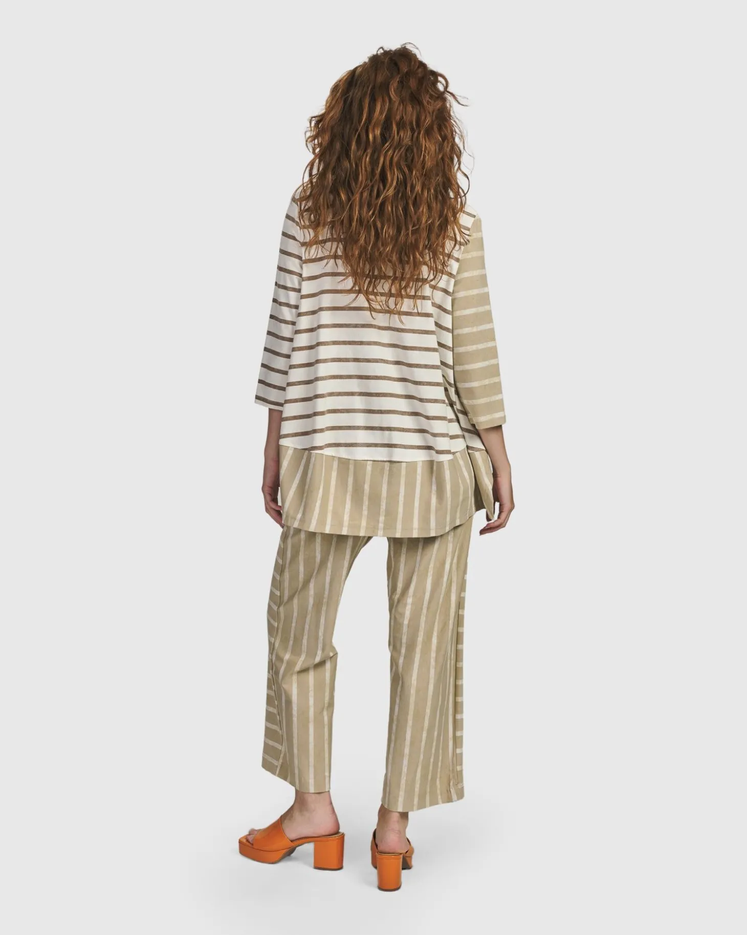 Women Alembika Oasis Bell Top, Cream