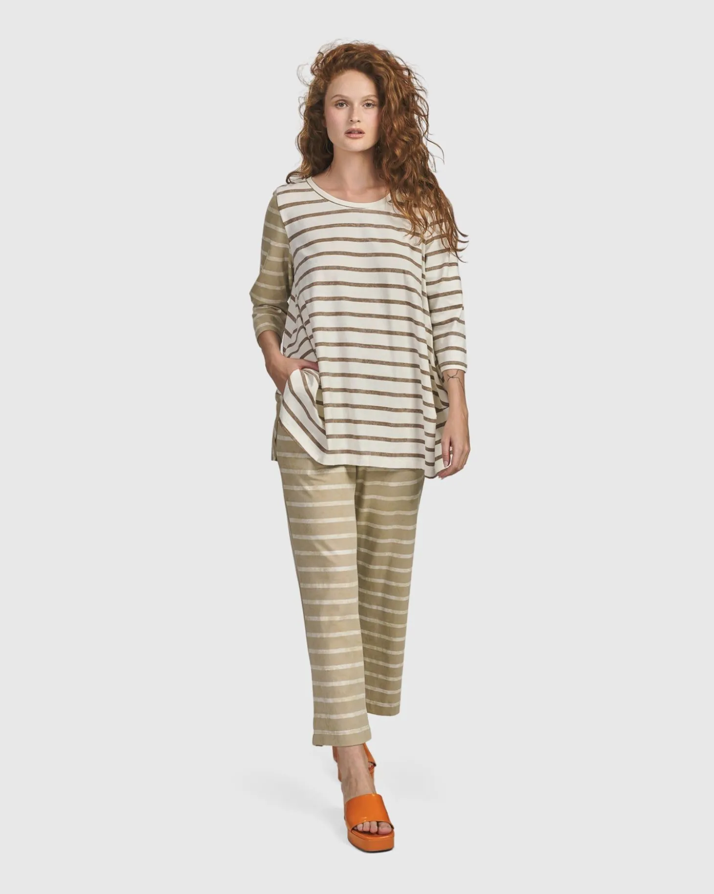 Women Alembika Oasis Bell Top, Cream