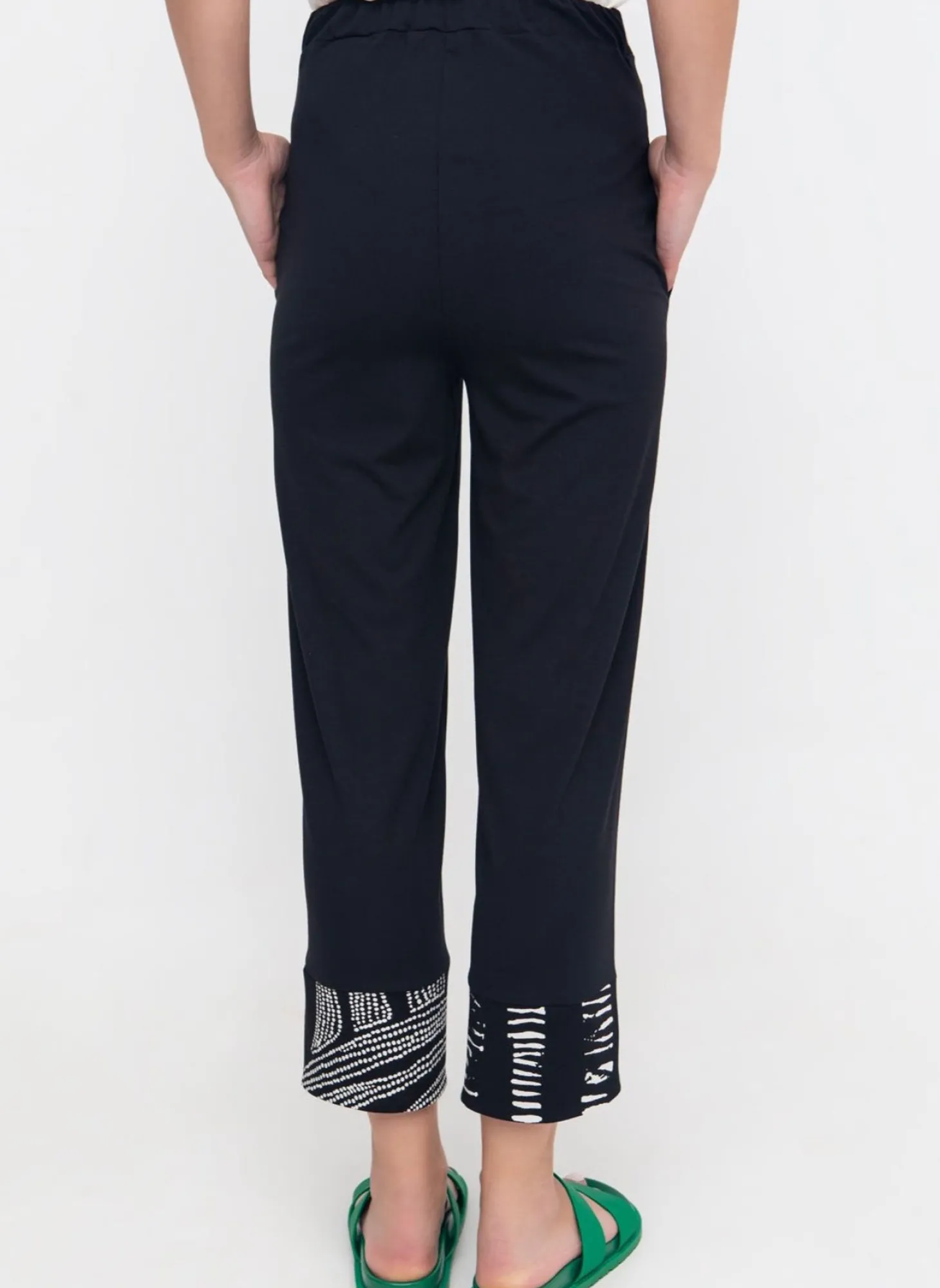 Women Alembika Ozai N Ku Bliss Slim Pants, Black