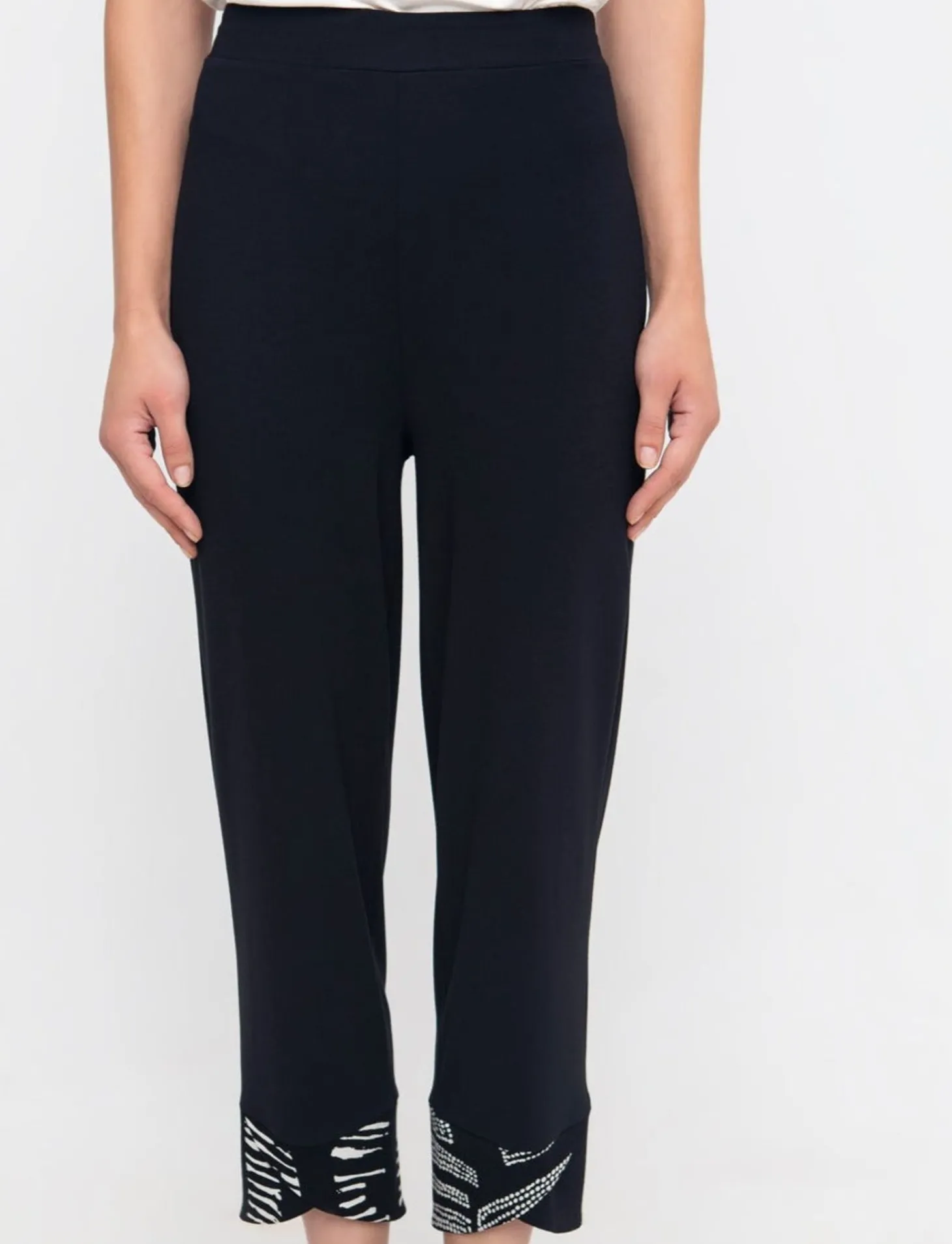 Women Alembika Ozai N Ku Bliss Slim Pants, Black