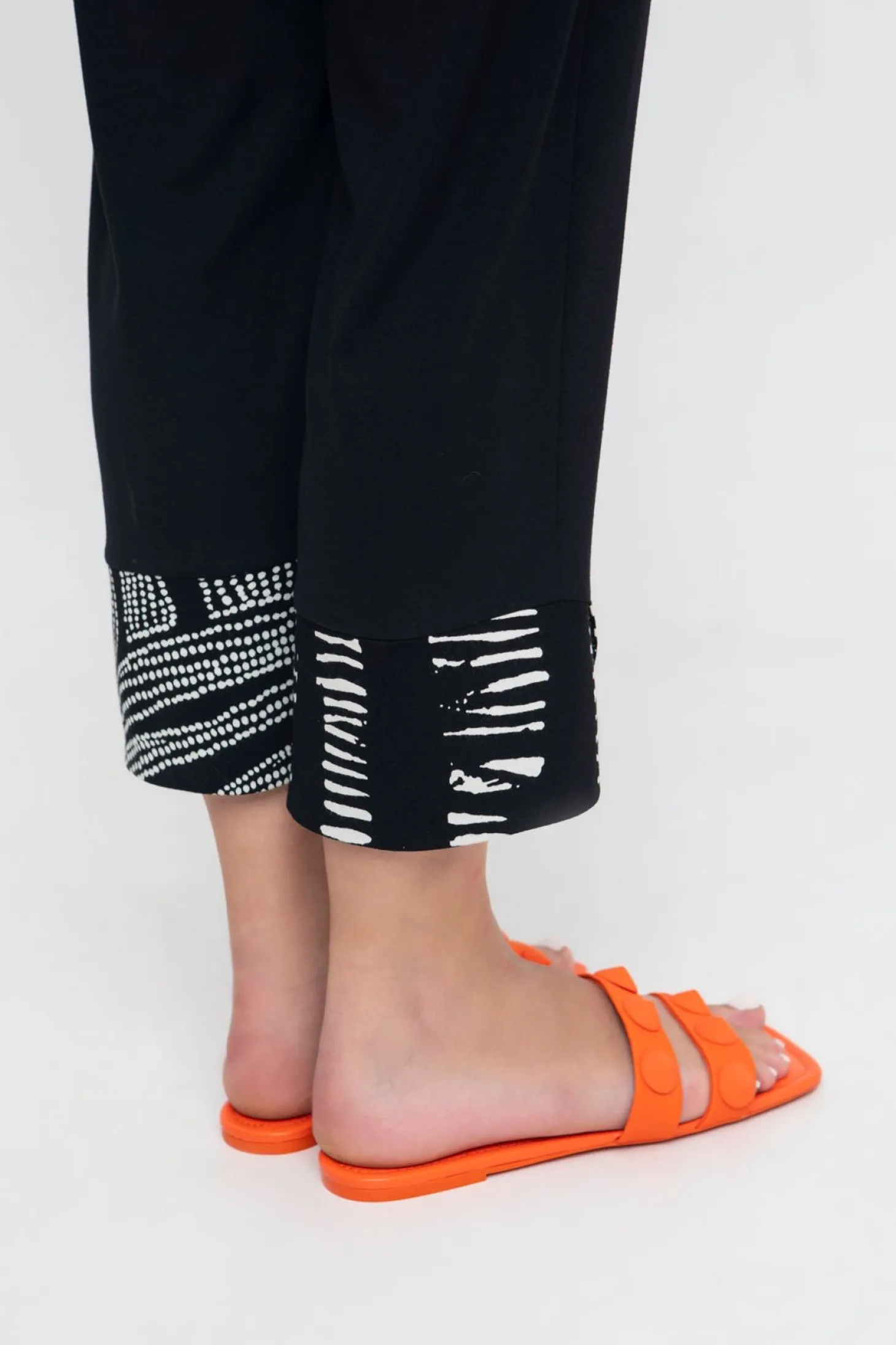Women Alembika Ozai N Ku Bliss Slim Pants, Black