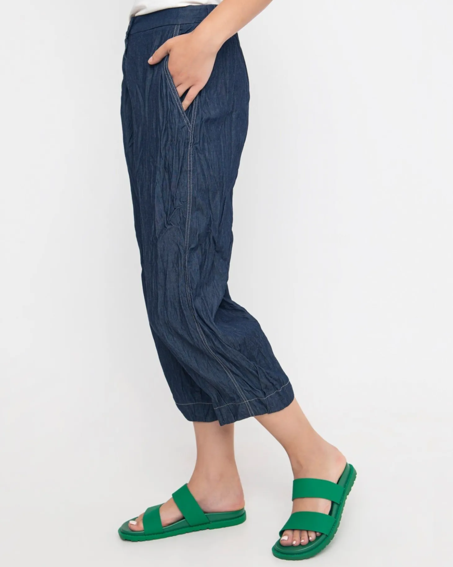 Women Alembika Ozai N Ku Crinkle Crop Trousers, Denim