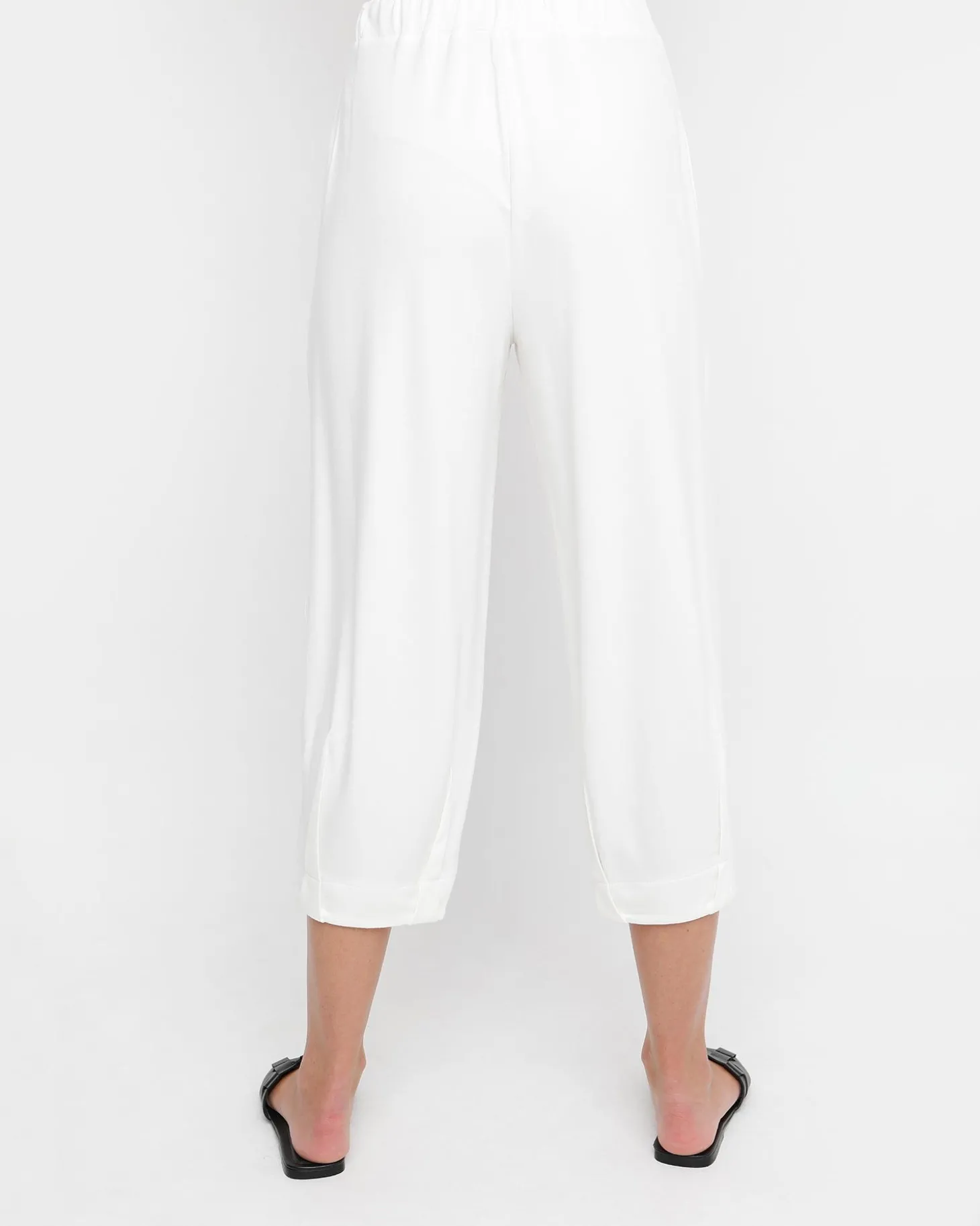 Women Alembika Ozai N Ku Cropped Slim Pants, White