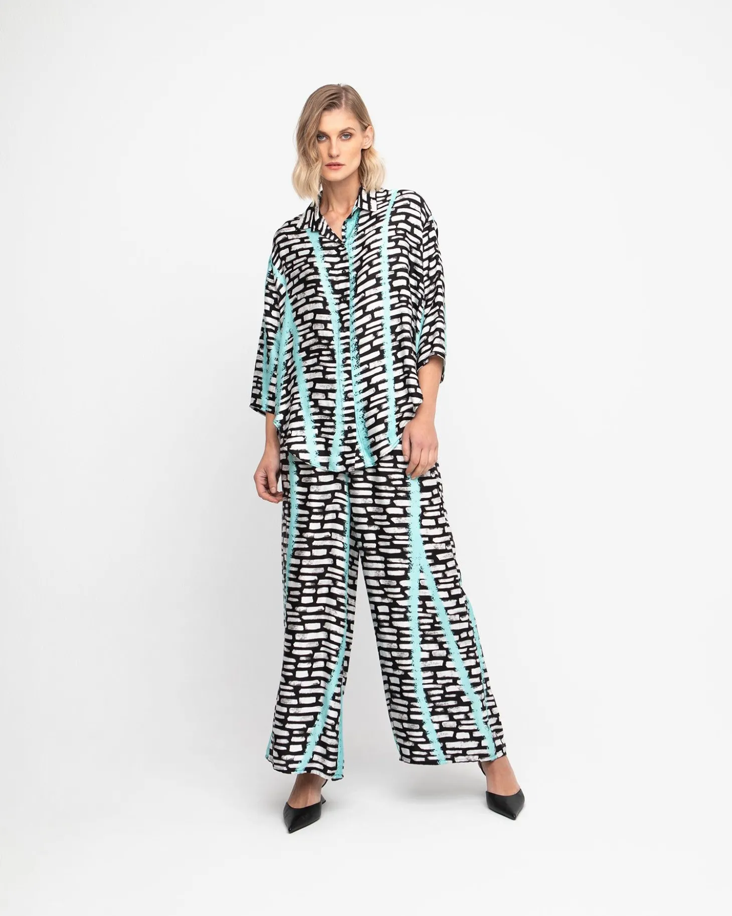 Women Alembika Ozai N Ku Helen Button Down Shirt, Jet Blue