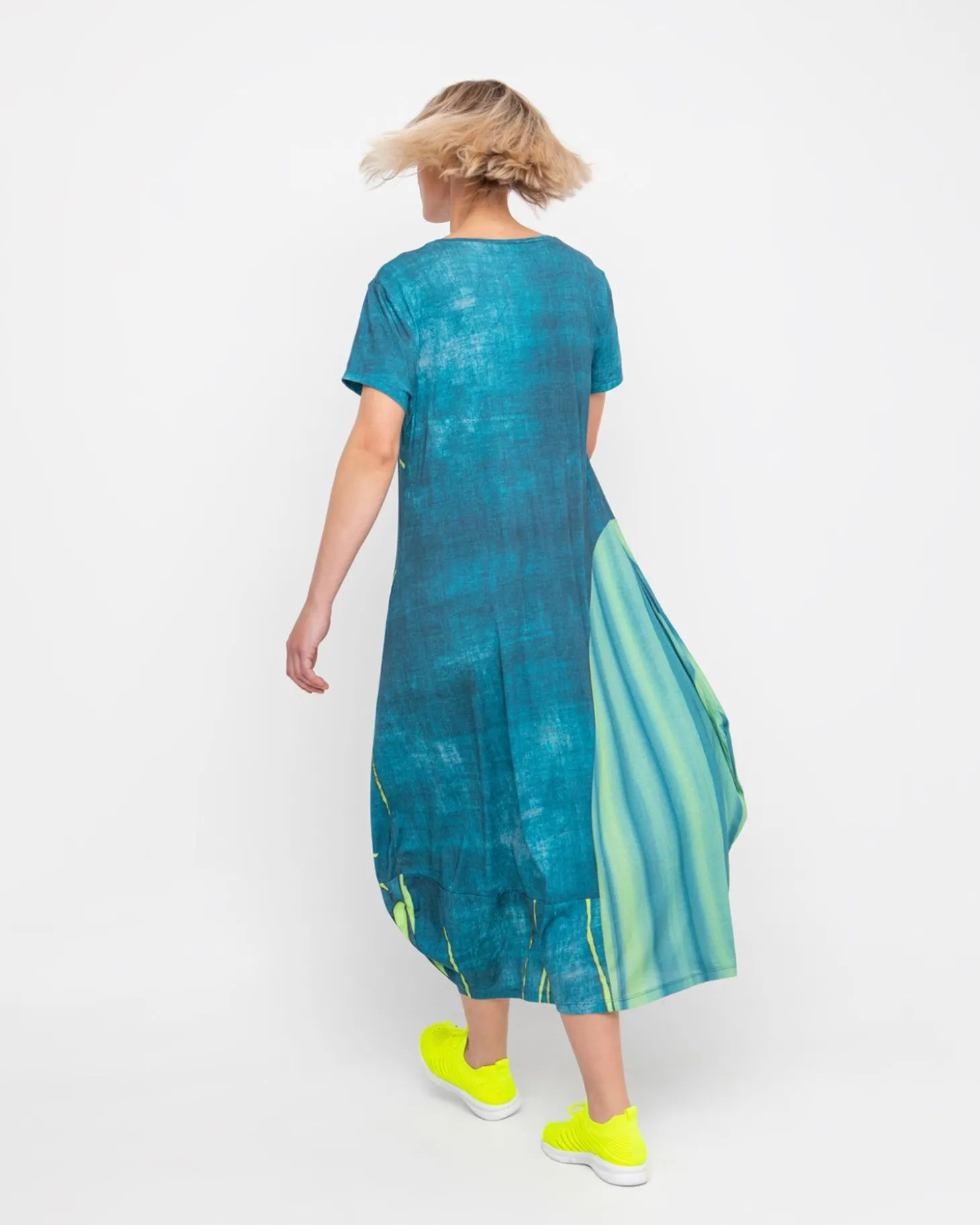 Women Alembika Ozai N Ku High Tide Midi Dress, Ocean