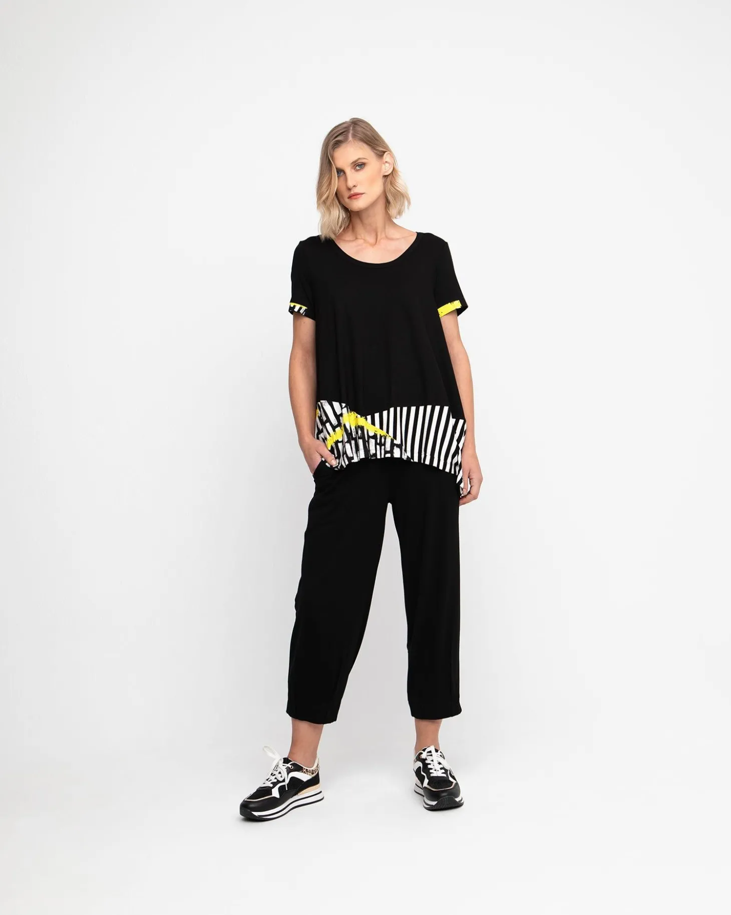 Women Alembika Ozai N Ku Jazzy Tee, Star Yellow