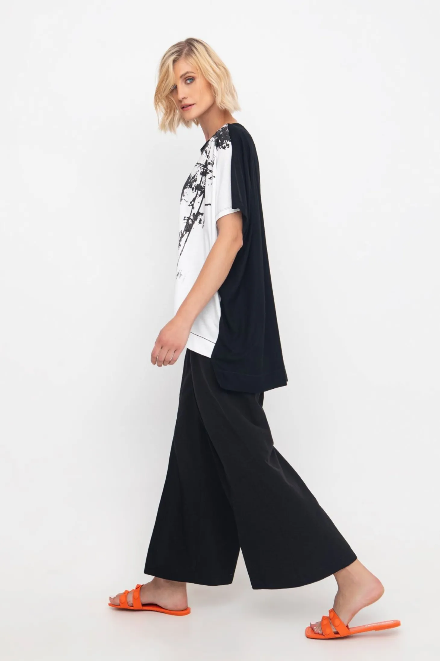 Women Alembika Ozai N Ku Must-Have Slit-Front Flare Pants, Black