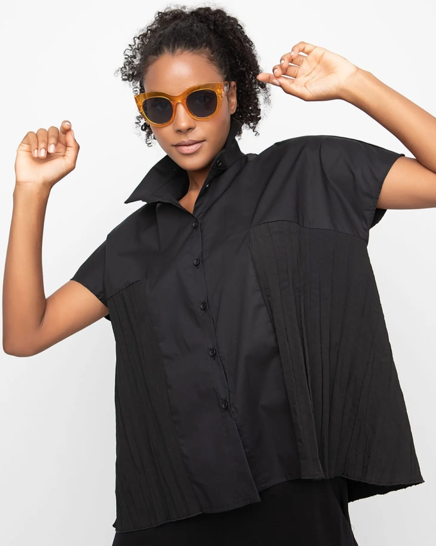 Women Alembika Ozai N Ku Pleated Boxy Shirt, Black