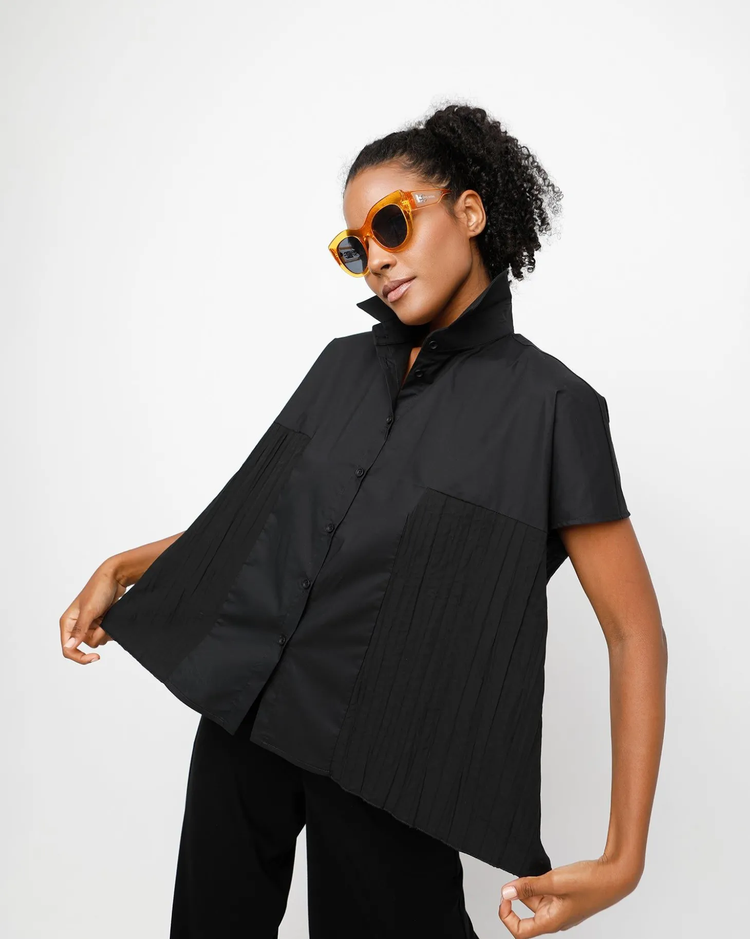 Women Alembika Ozai N Ku Pleated Boxy Shirt, Black