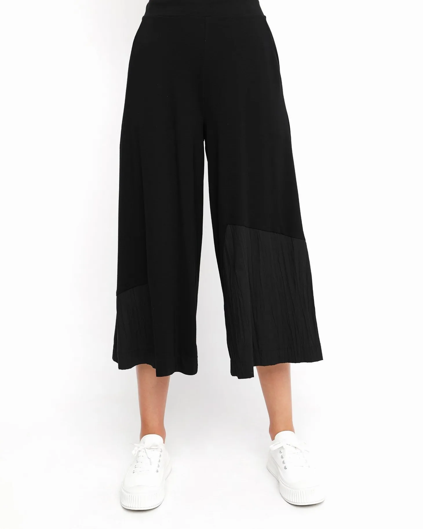 Women Alembika Ozai N Ku Pleated Lounge Pants, Black