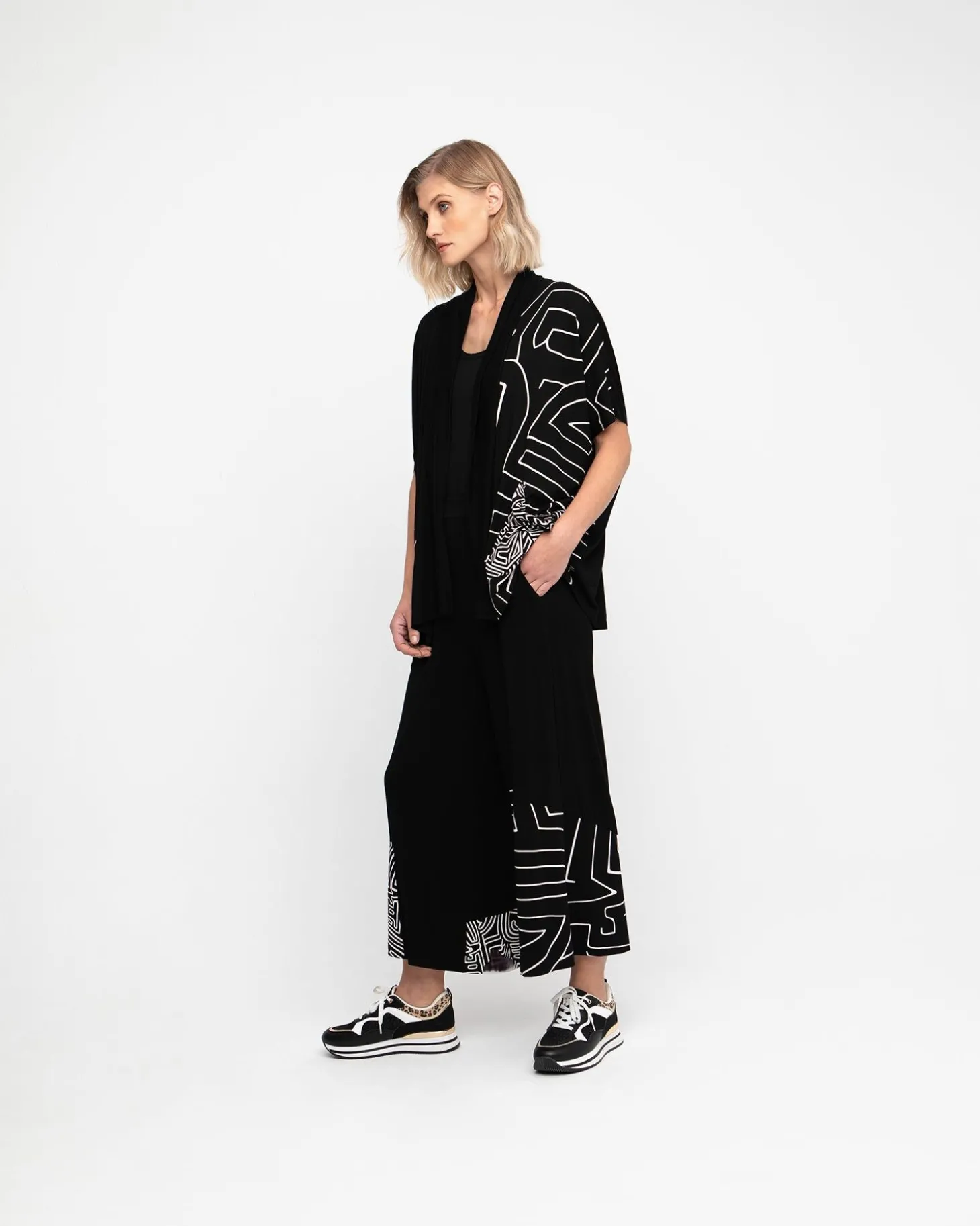 Women Alembika Ozai N Ku Zigzag Cardigan, Mitos