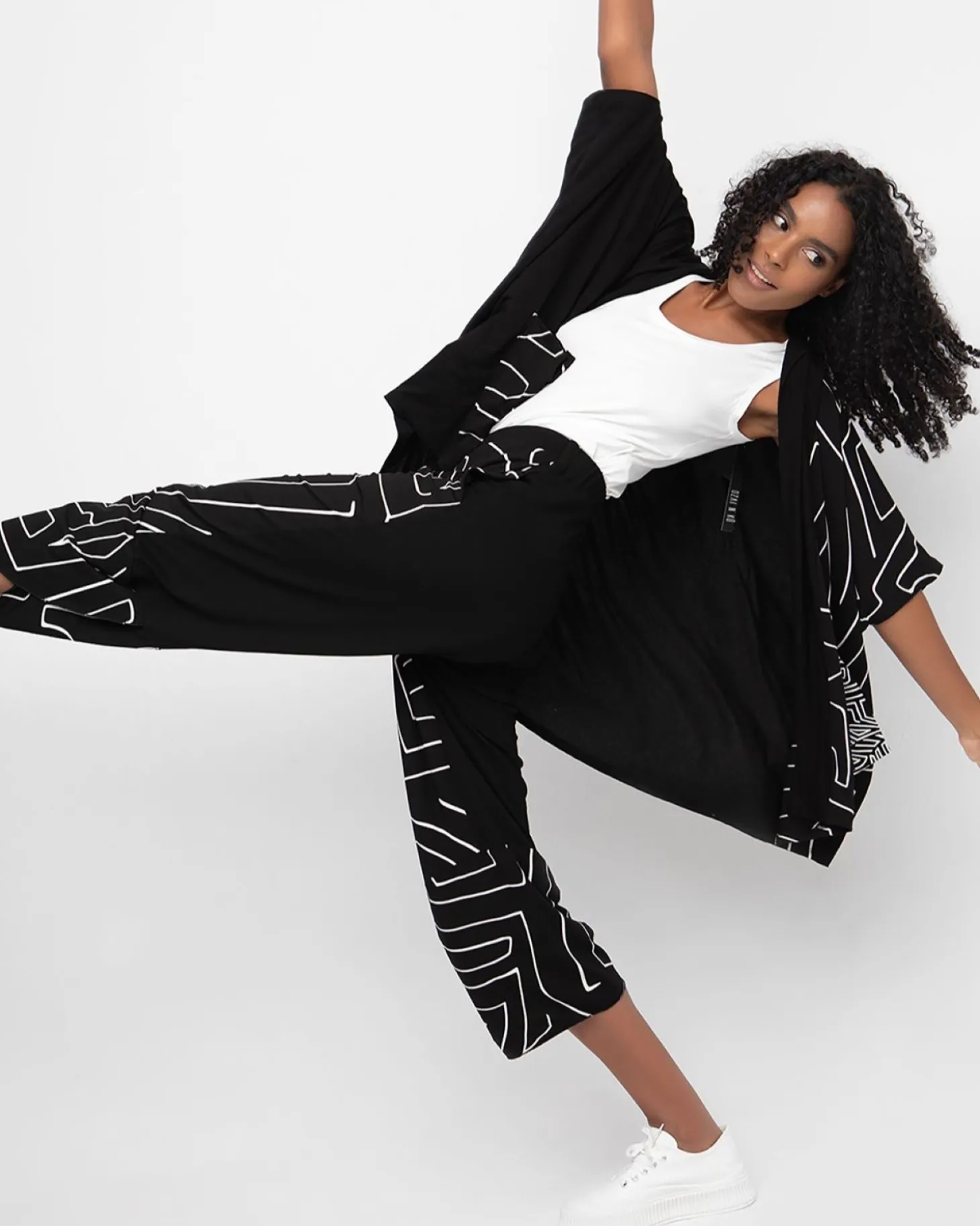 Women Alembika Ozai N Ku Zigzag Cardigan, Mitos