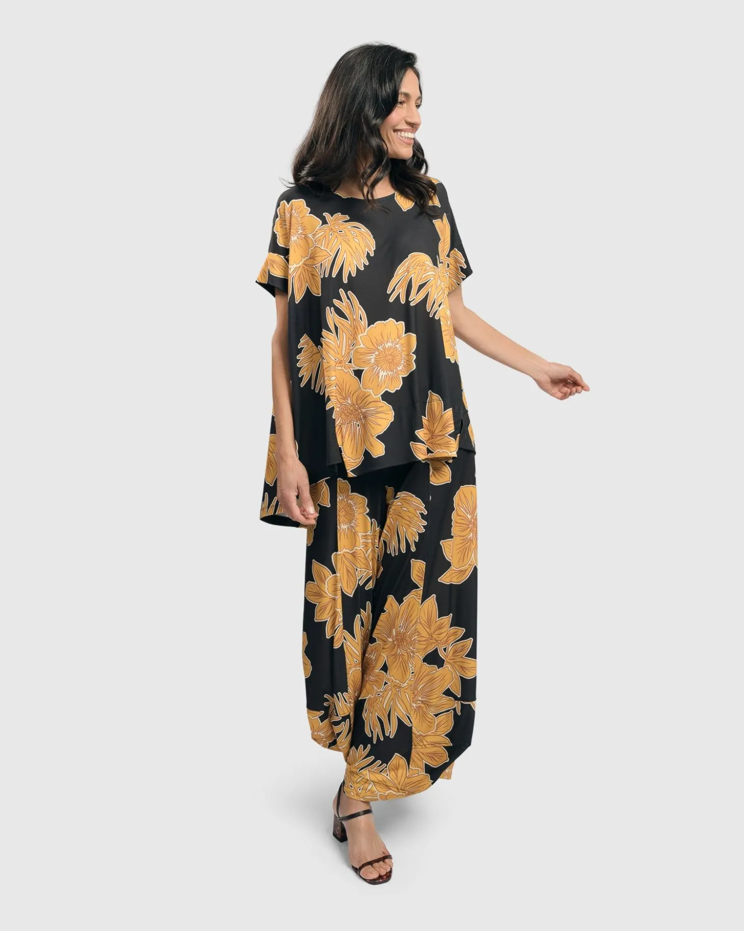 Women Alembika Paradise Punto Pants, Gold