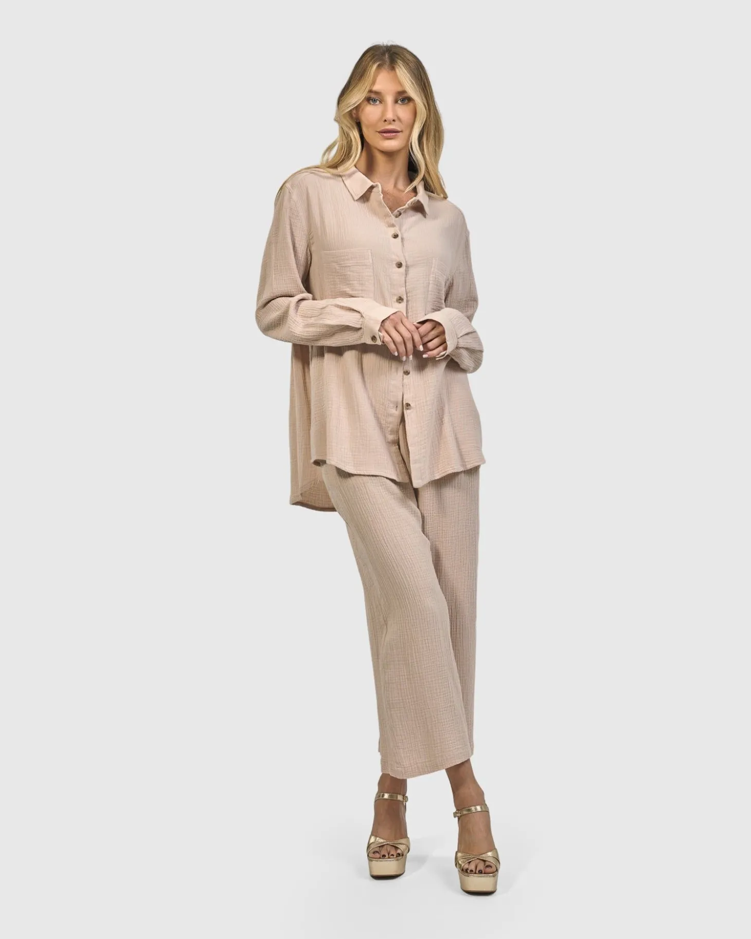 Women Alembika Recreation Button Down Top, Sand