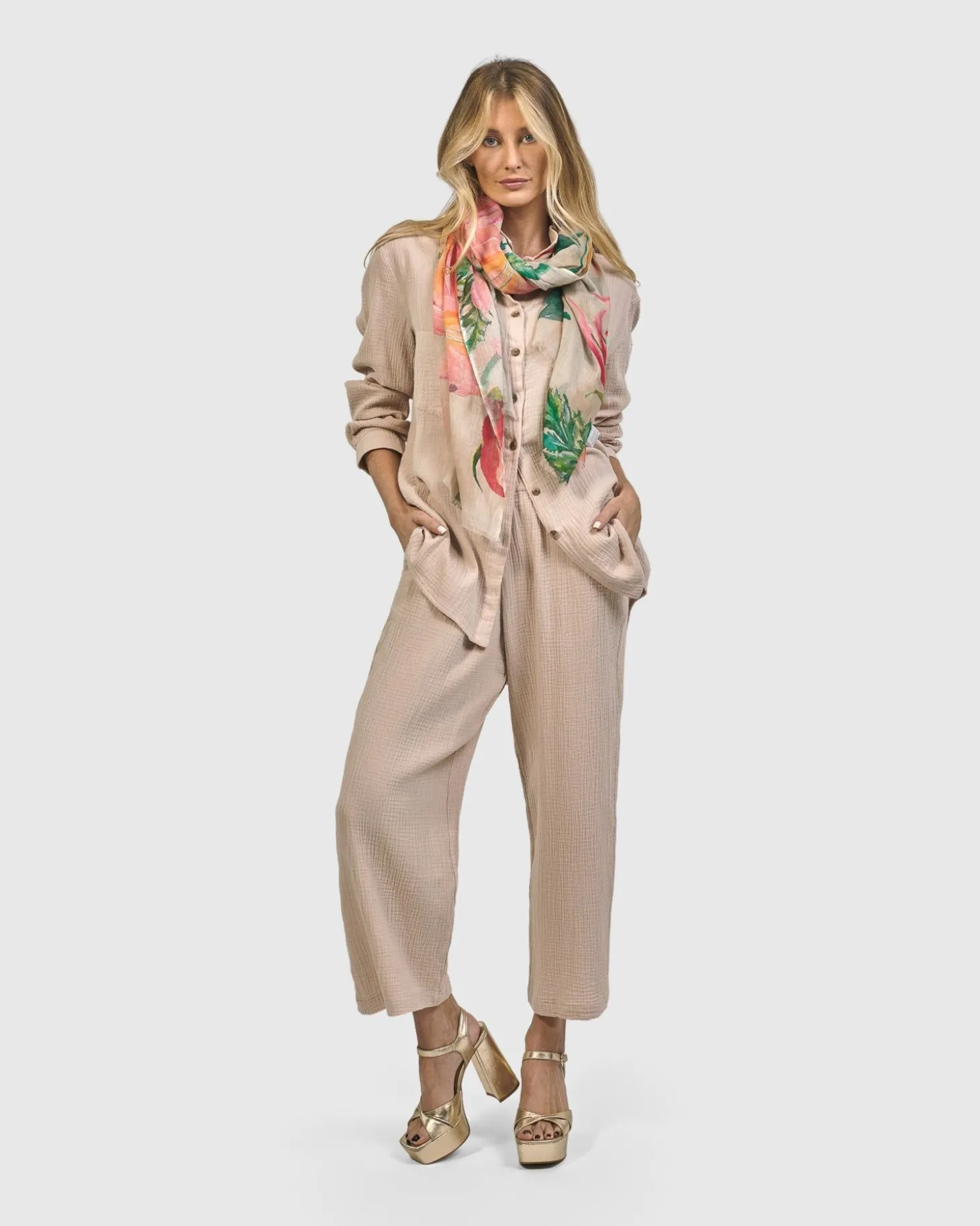 Women Alembika Recreation Pants, Sand